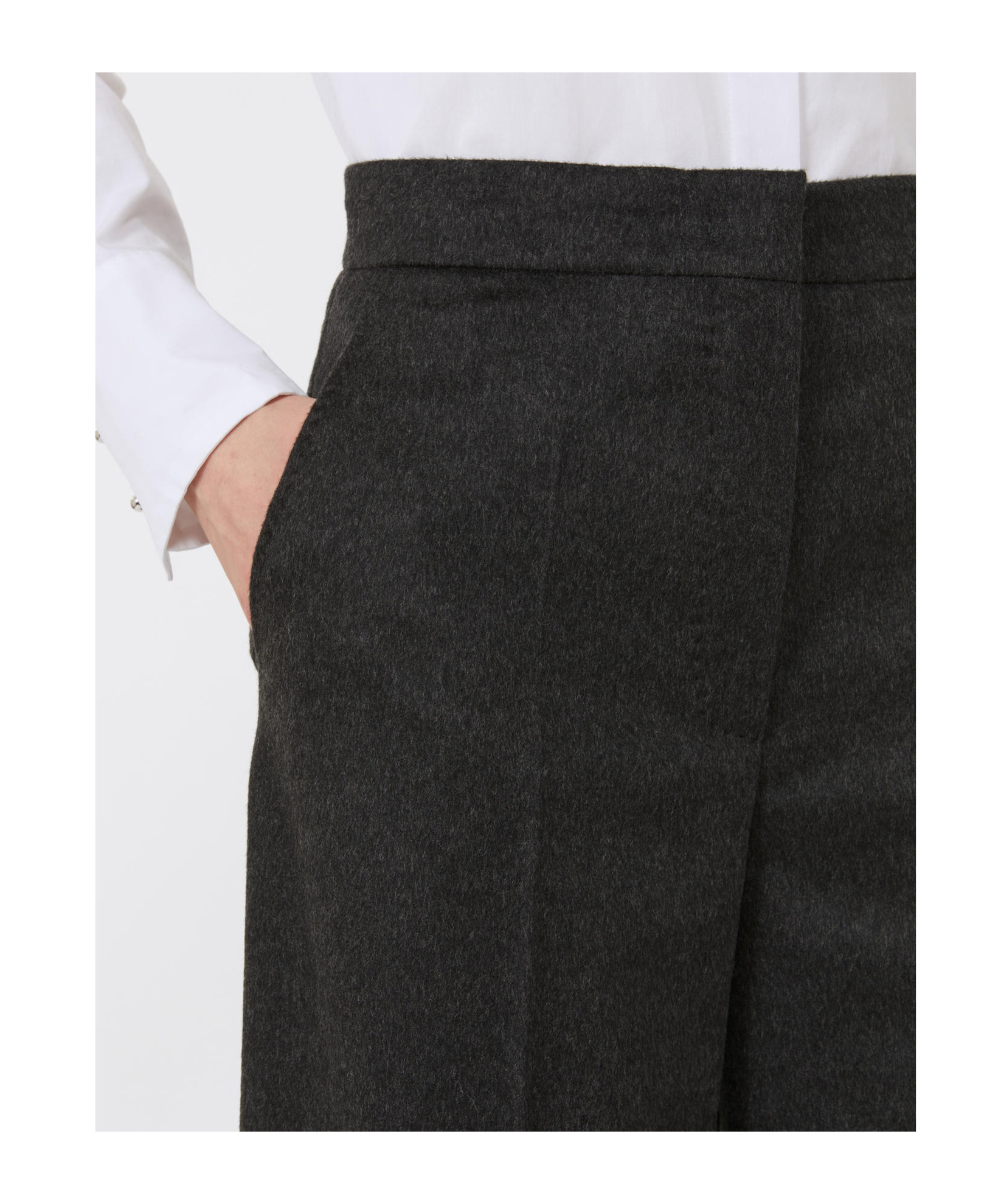 Max Mara Pleated Casual Pants In Black