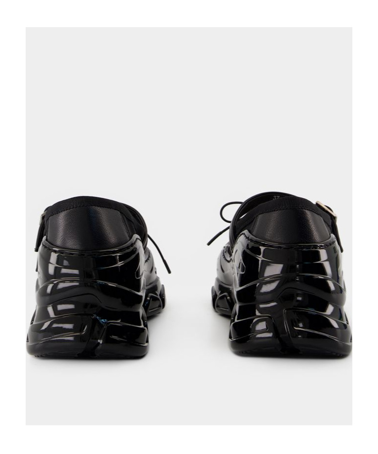 Simone Rocha Crystal Buckle Tracker Leather-trimmed Shoes In Black