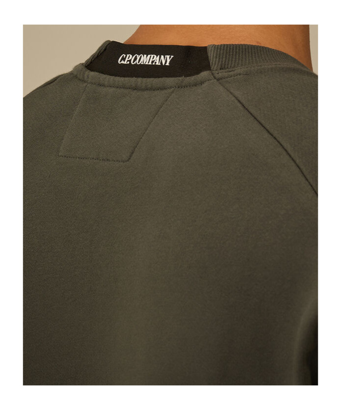 C.p. Company Lens-detail Crew-neck Sweatshirt In Green