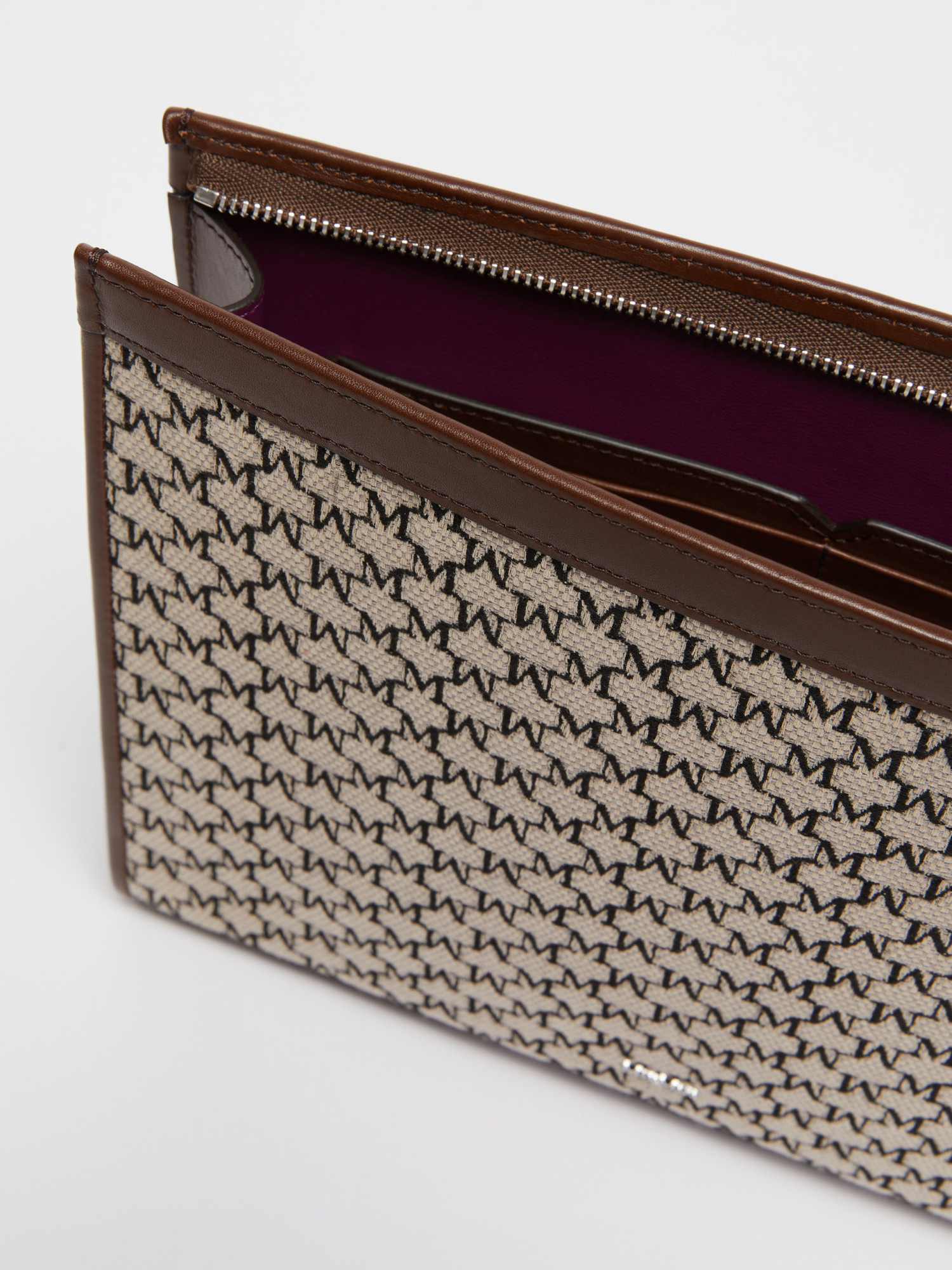 Max Mara Chain Clutch In Nude