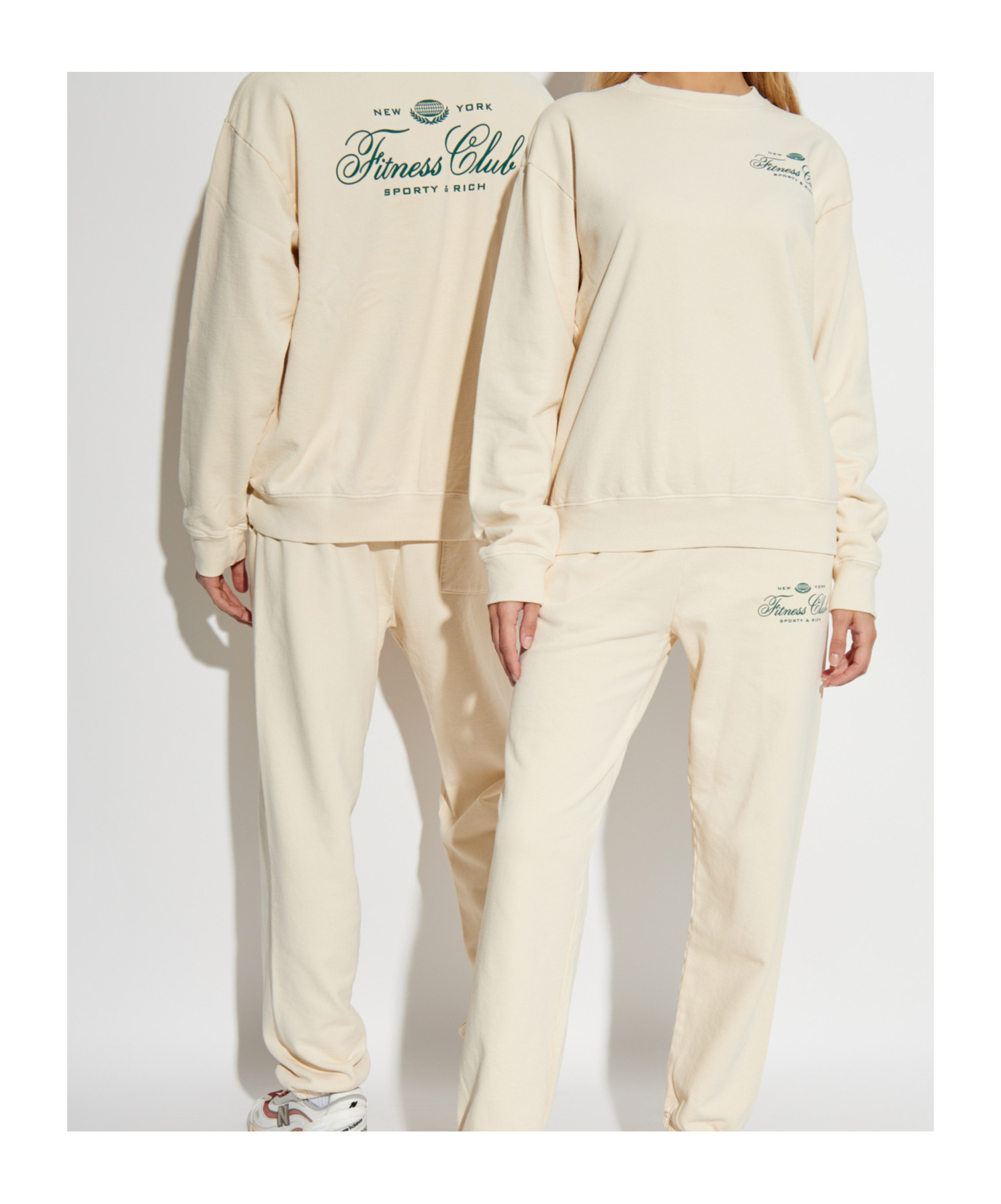 Sporty And Rich Long-sleeved Sweater In White
