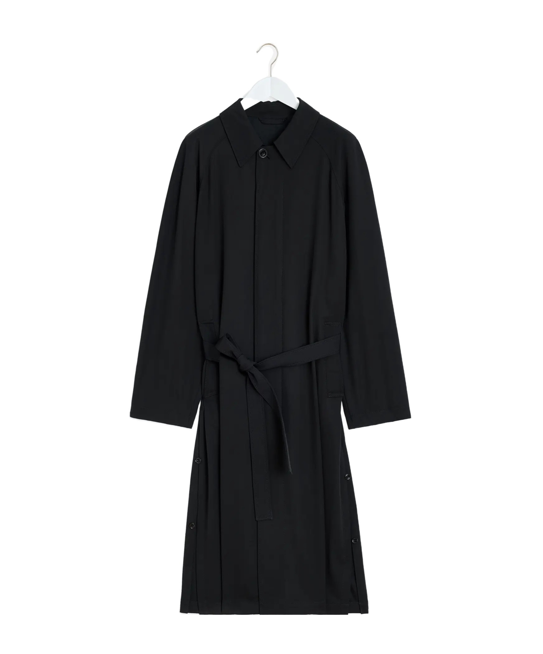 Lemaire Black Belted Lightweight Coat In Black