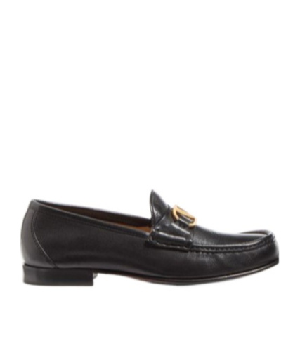 Valentino Logo Loafers In Black