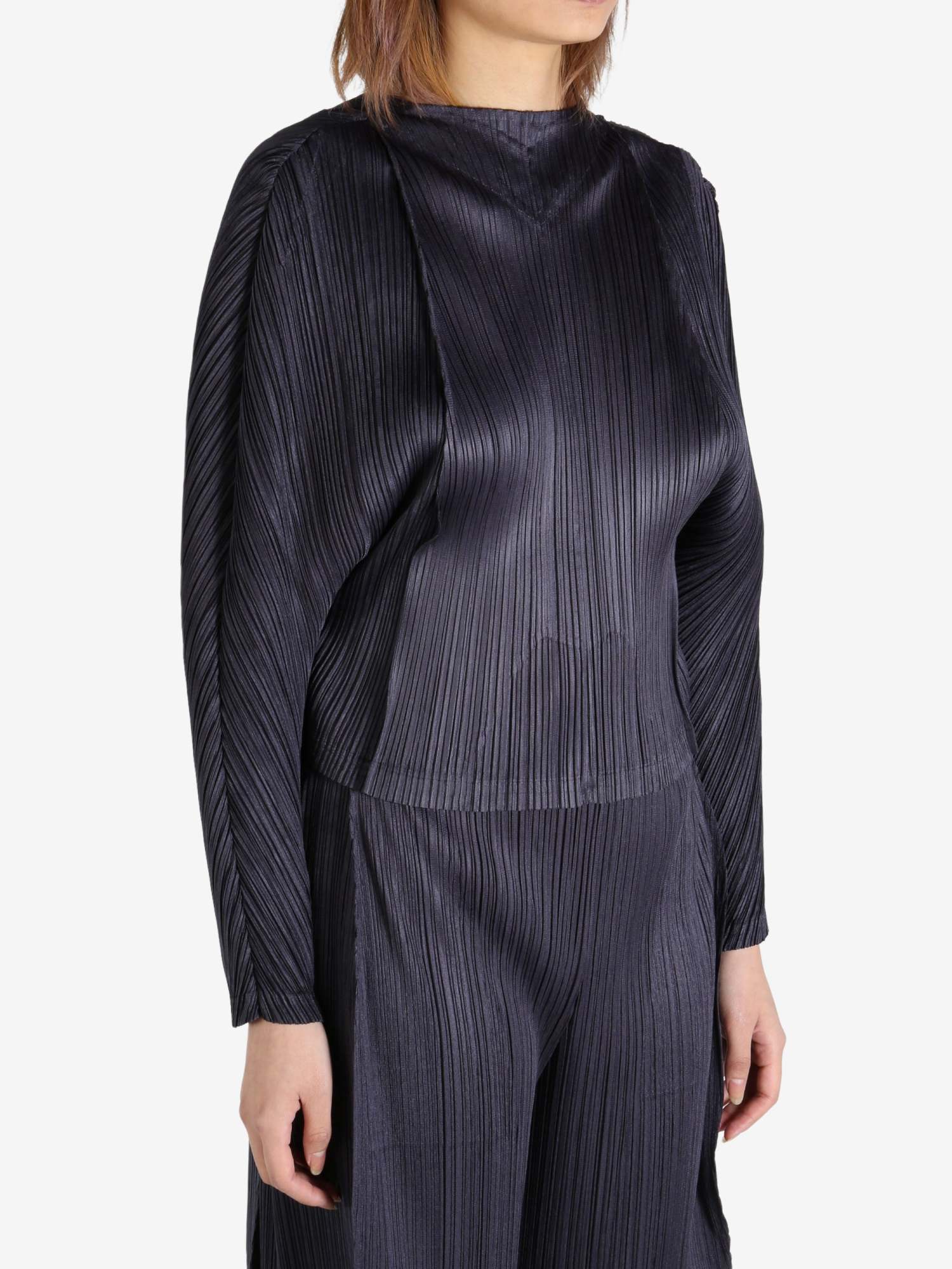 Issey Miyake Zippered Casual Jacket In Black