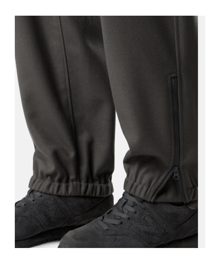 Stone Island Loose-fit Cargo Trousers With Elasticated Zipped Cuffs In Green