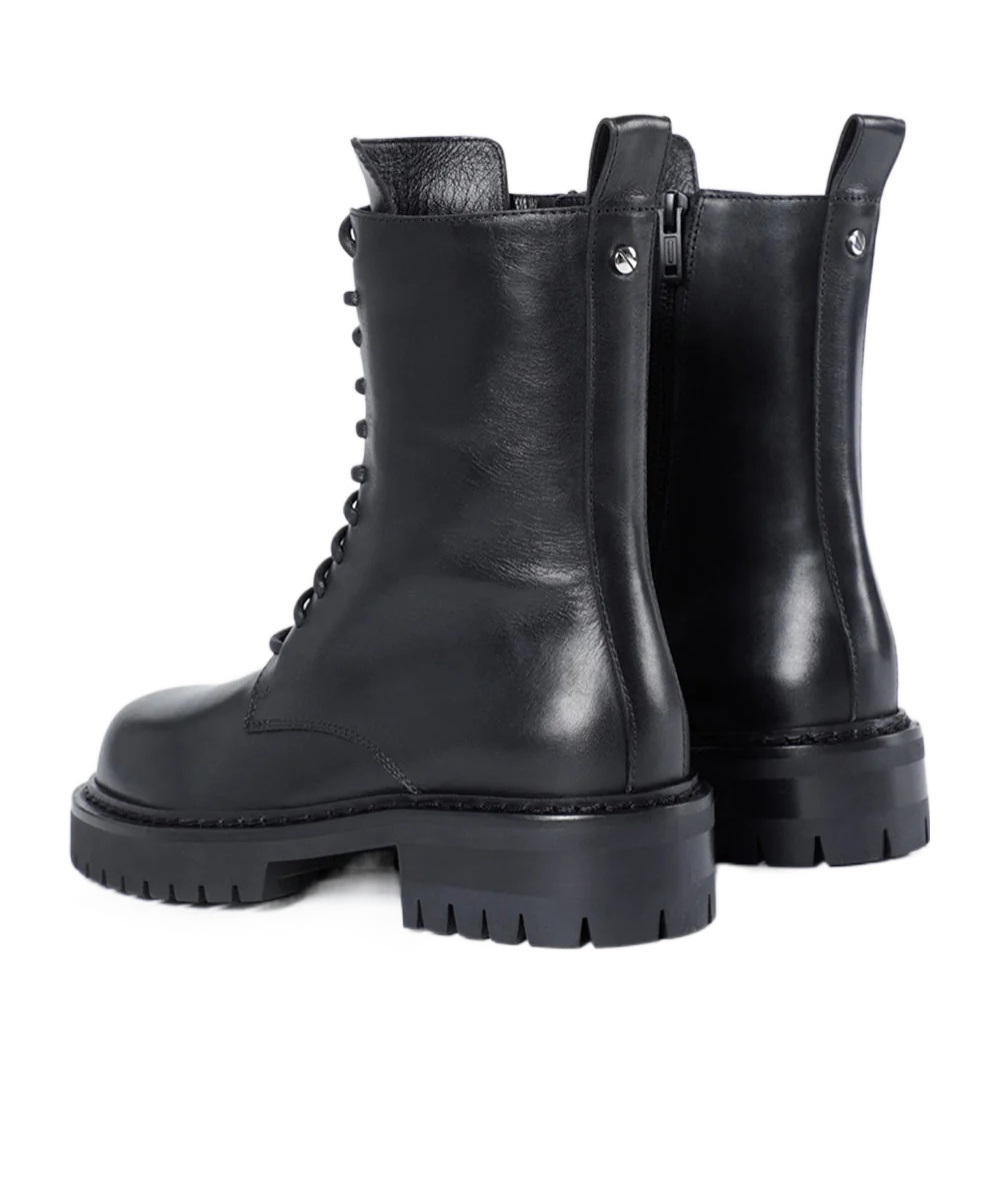 Ann Demeulemeester Skagi Ankle Boots In Grained Shiny Calfskin In Black