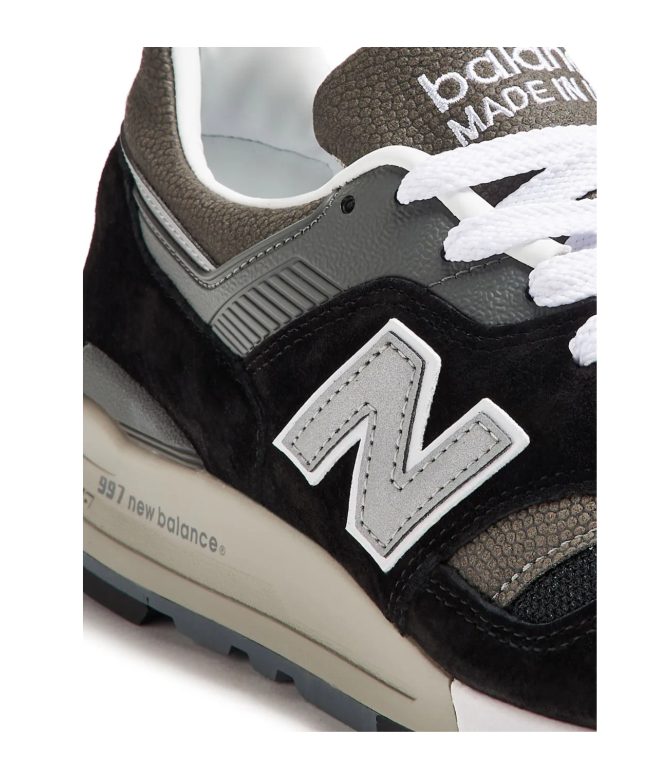 New Balance Suede Blend Sneakers Featuring Mesh Panels In Black/grey