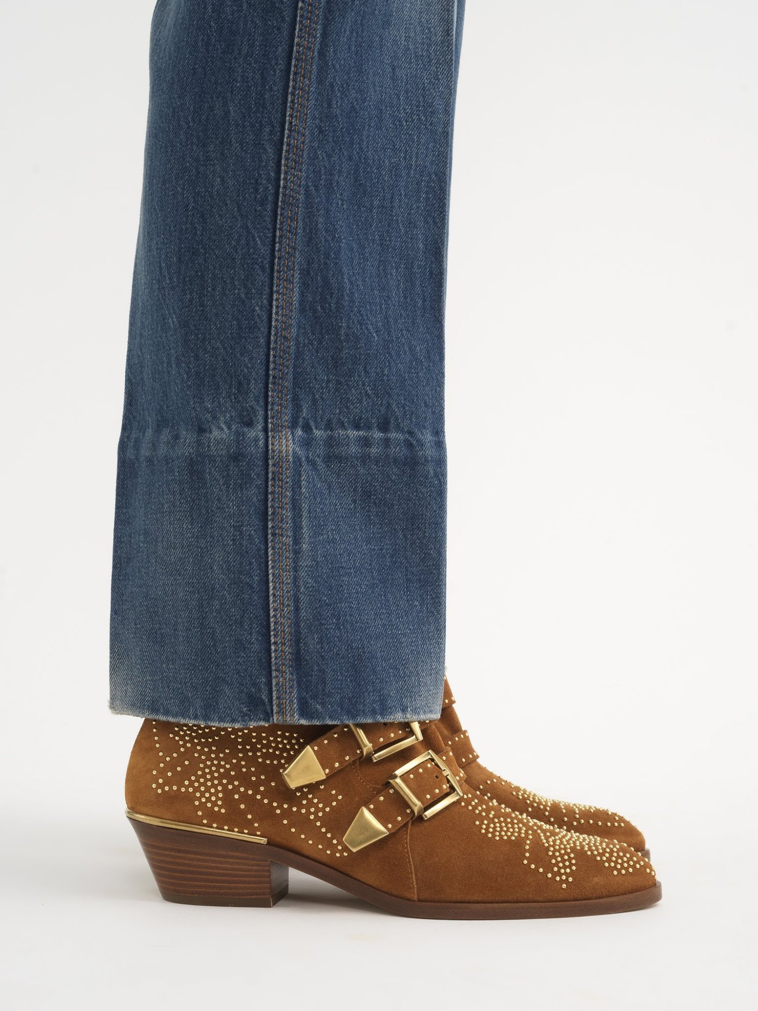 Chloé Women Ginger Brown Nubuck Cowhide Susanna Ankle Boots In Brown