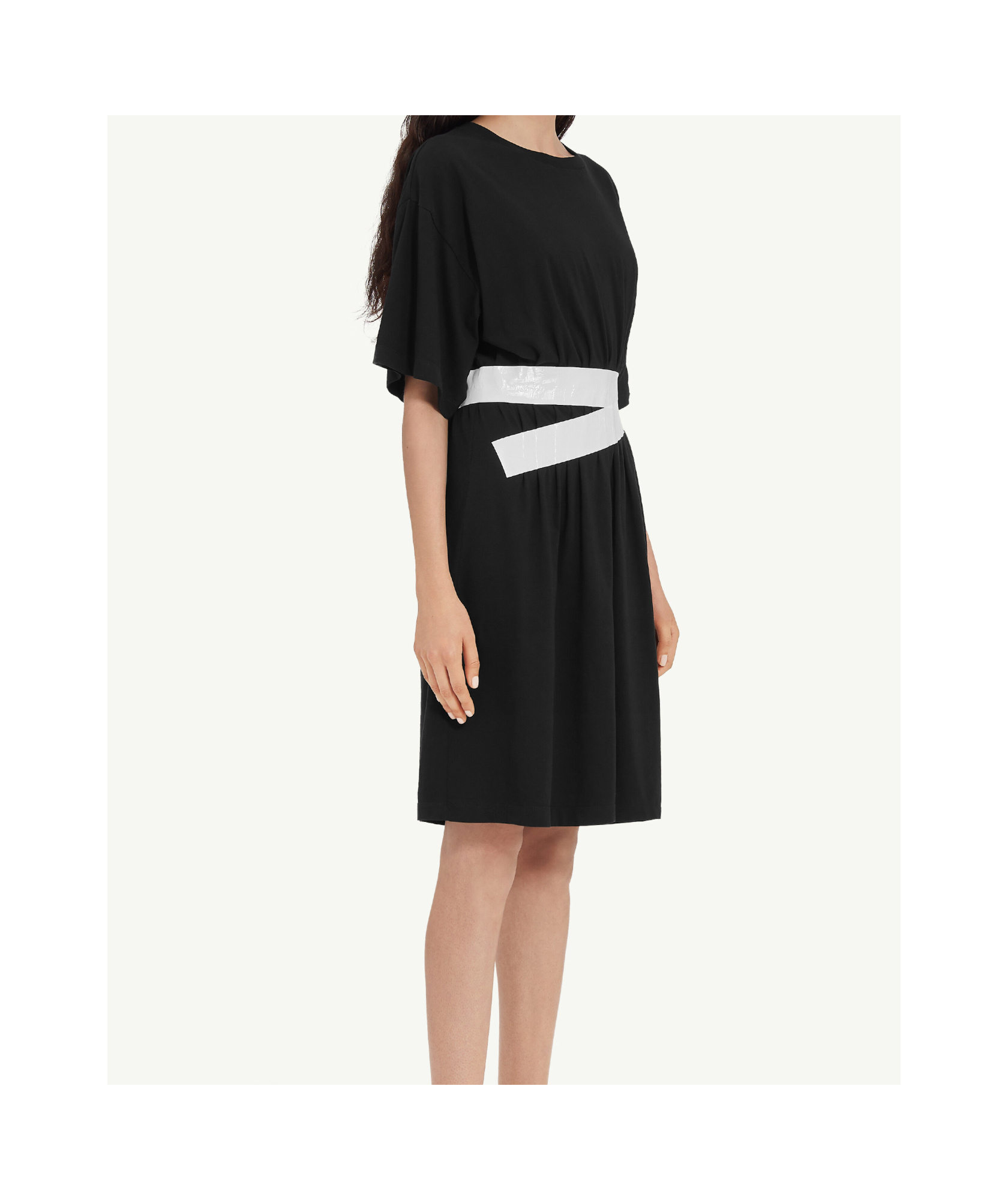 Mm6 Maison Margiela Belted Crew Neck Dress With Elastic Waistband In Black
