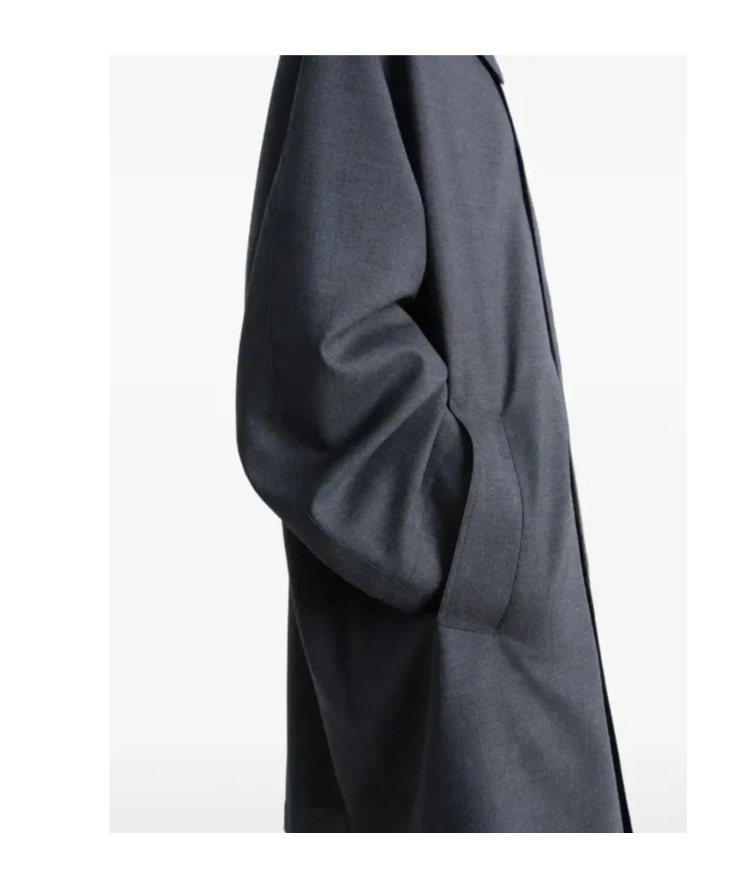 Lemaire Long-sleeved Coat In Black