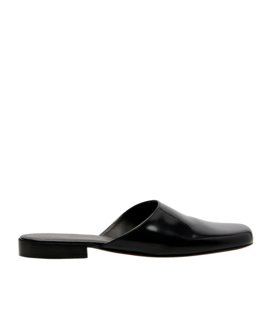 The Row Penelope Leather Mules In Black
