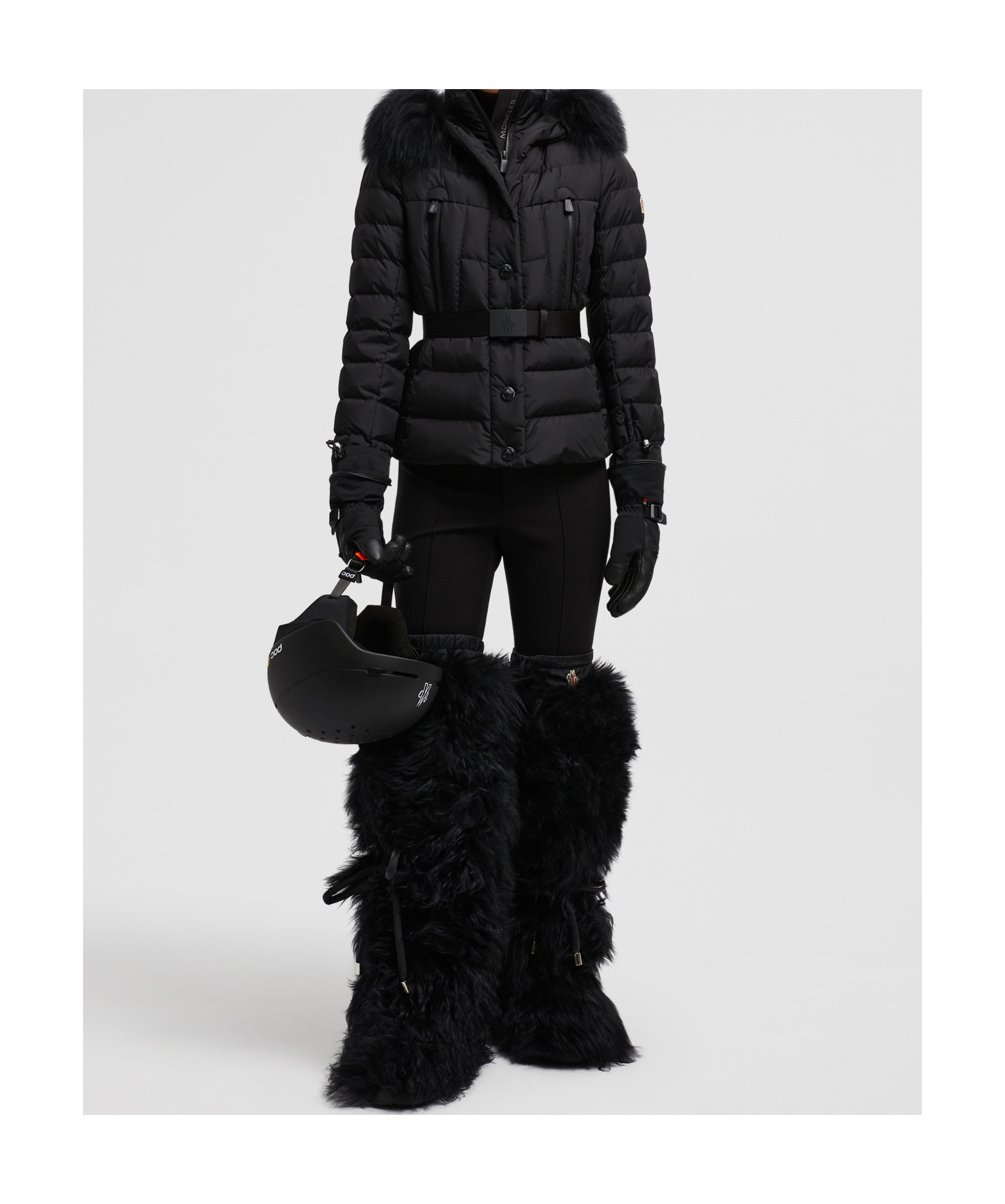 Moncler Veste De Ski À Capuche En Shearling Beverley In Black