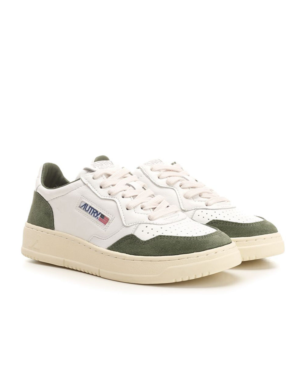 Autry Medalist Sneakers In White