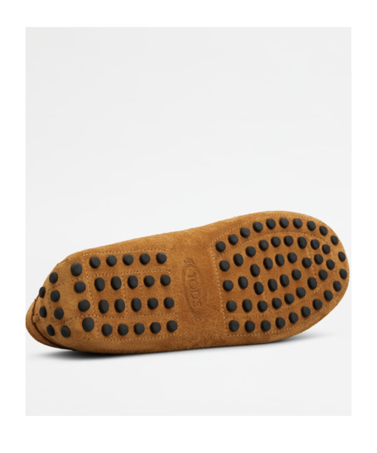 Tod's Round Head Loafer Shoes In Brown