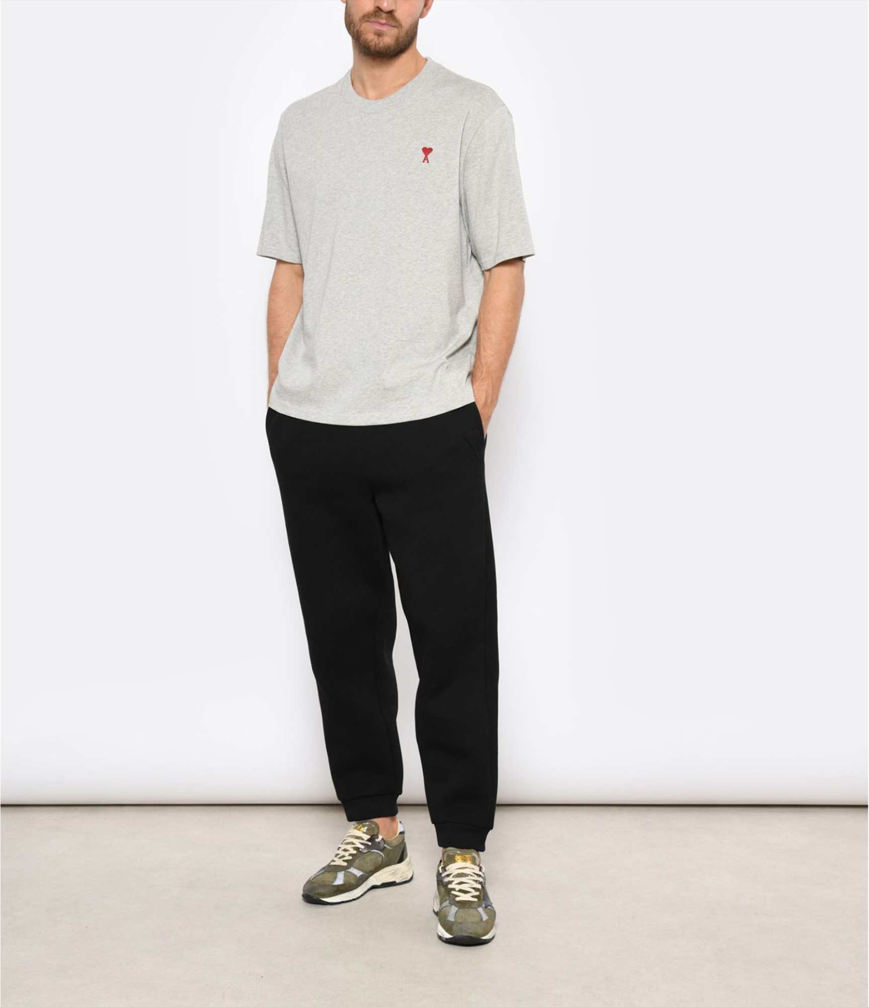 Ami Alexandre Mattiussi Ami Paris Ami De Coeur Logo Embroidered Crewneck T-shirt In Gray