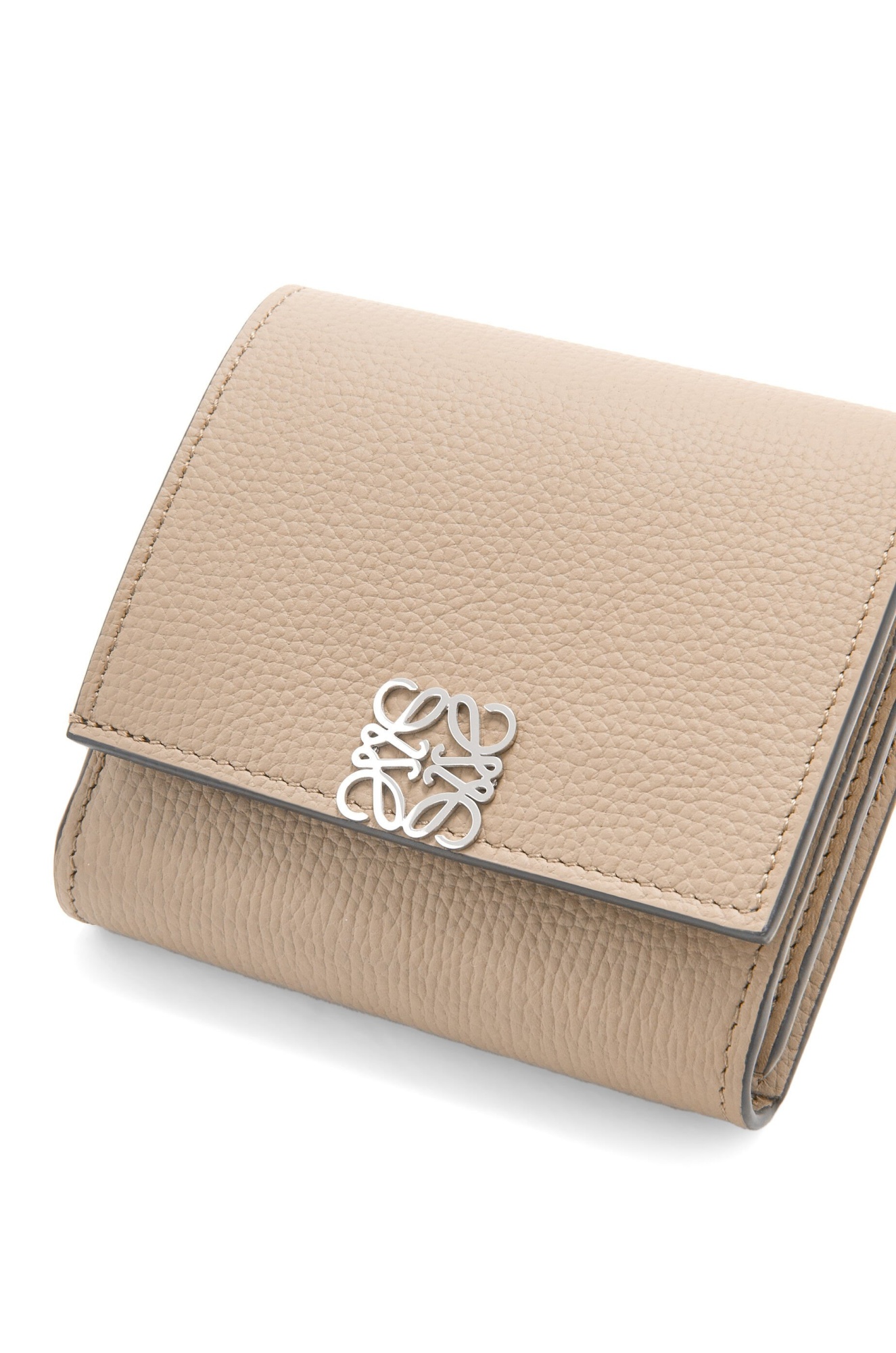 Loewe Anagram Compact Flap Wallet In Pebble Grain Calfskin In Neutral
