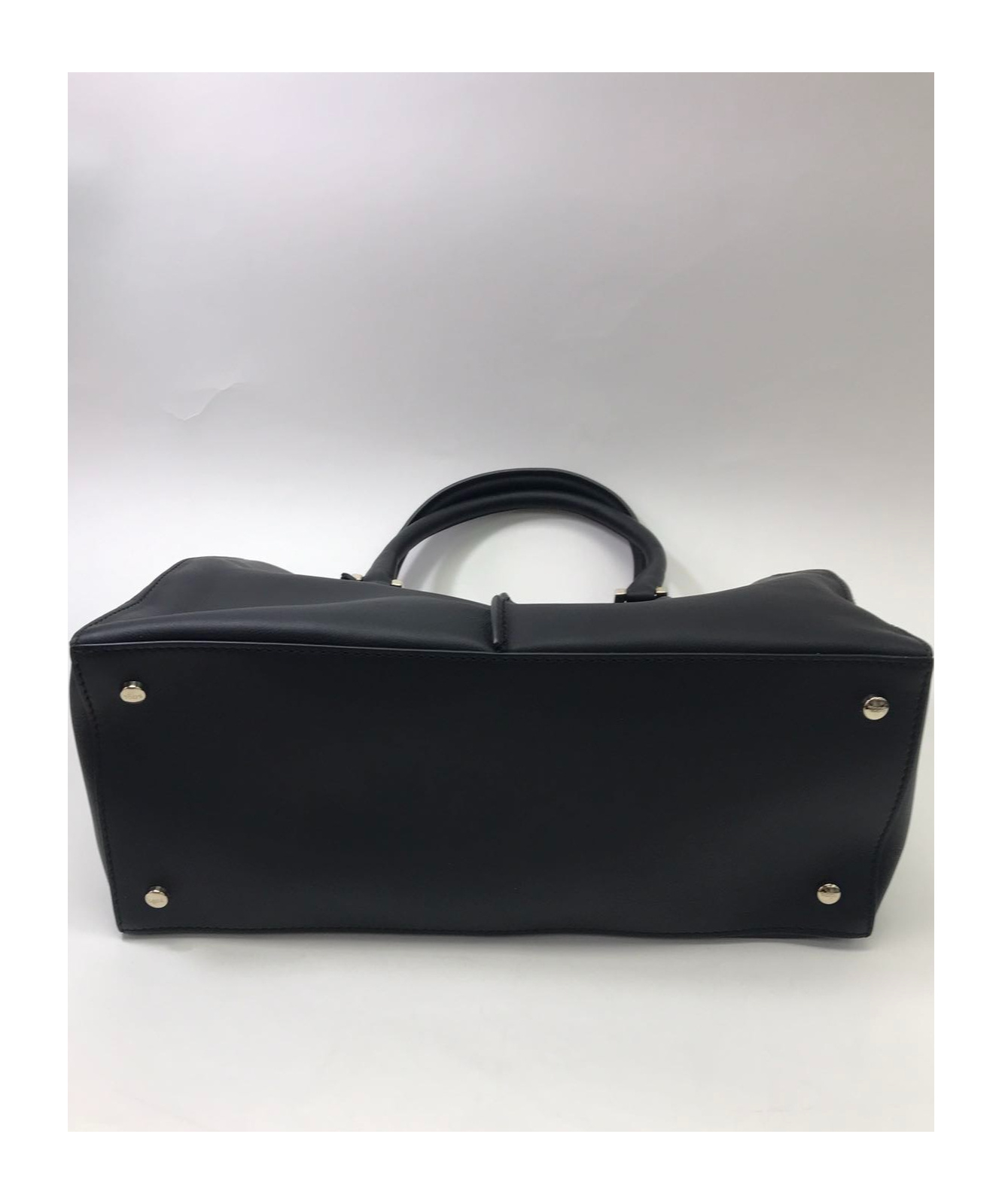 Tod's Double Handle Shoulder Bag In Black