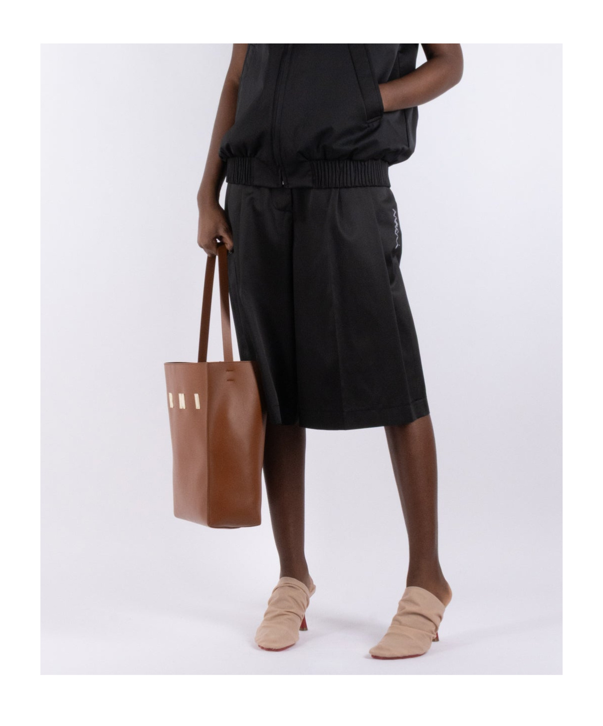 Marni Shorts Inco Tone In Black