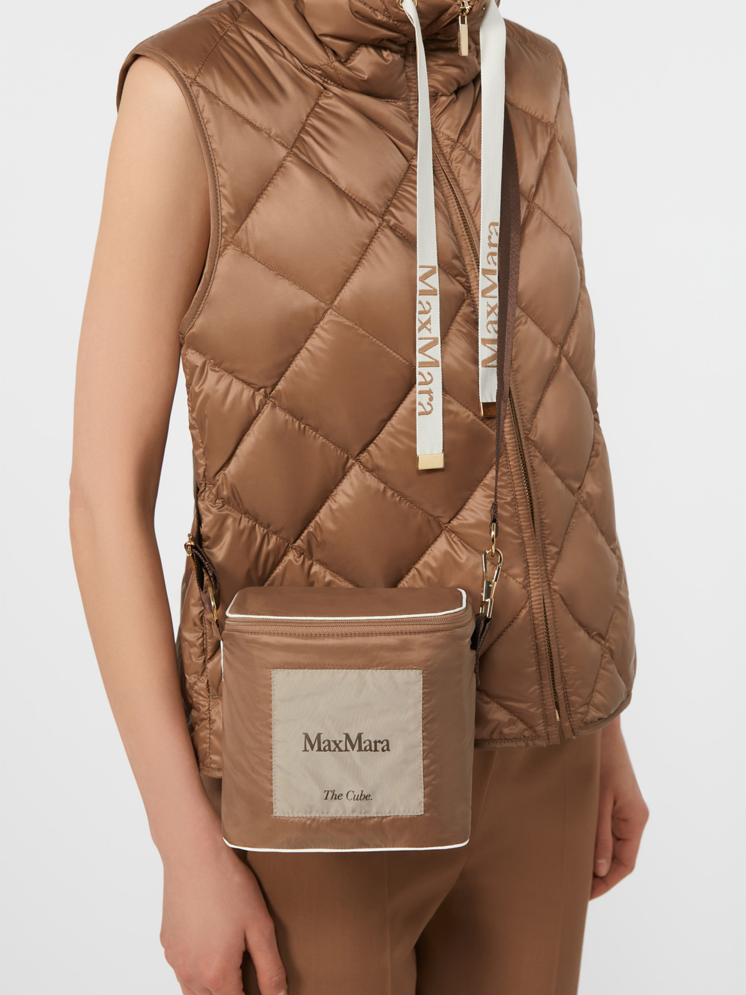 Max Mara Water-repellent Nylon Canvas Gilet In Brown