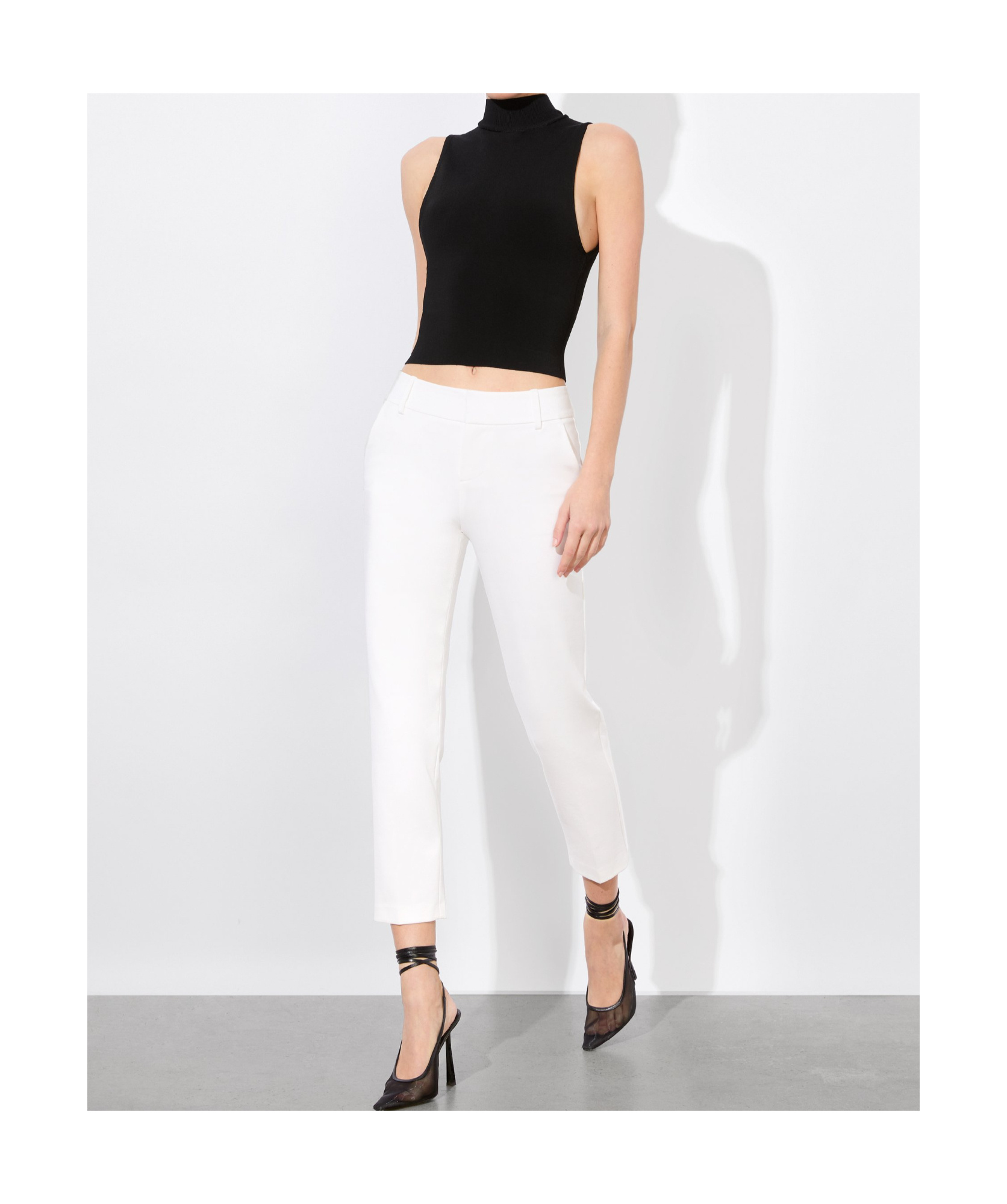 Alice And Olivia Stacey Slim Trouser In Off-white