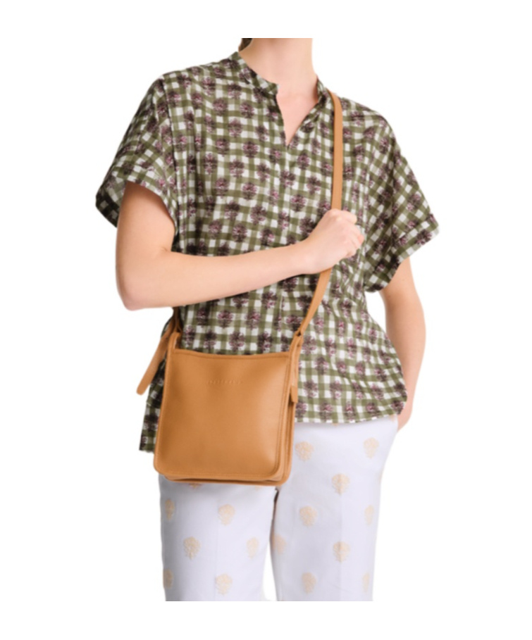 Longchamp Zippered Shoulder Bag In Brown