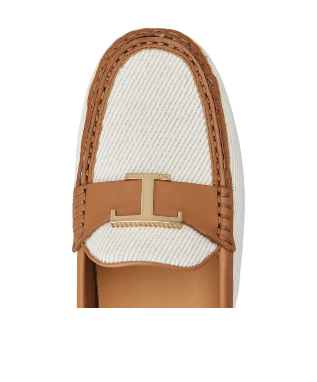 Tod's City Gommino Flat Driving Shoes In Nude