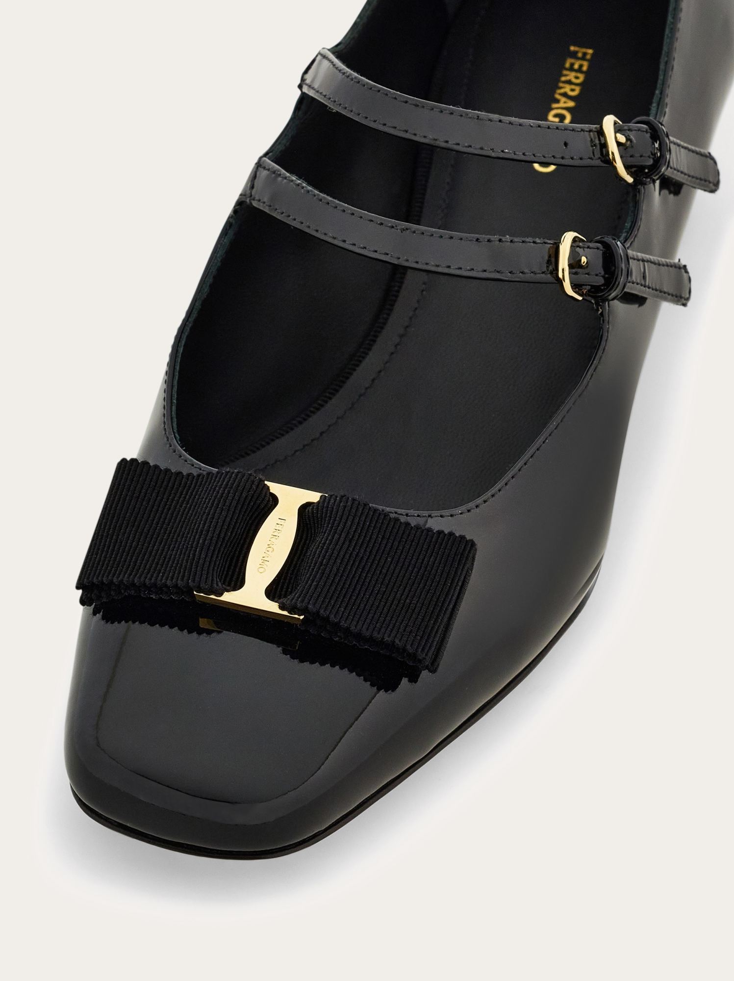Ferragamo Vara Bow-embellished Patent-leather Mary Jane Pumps