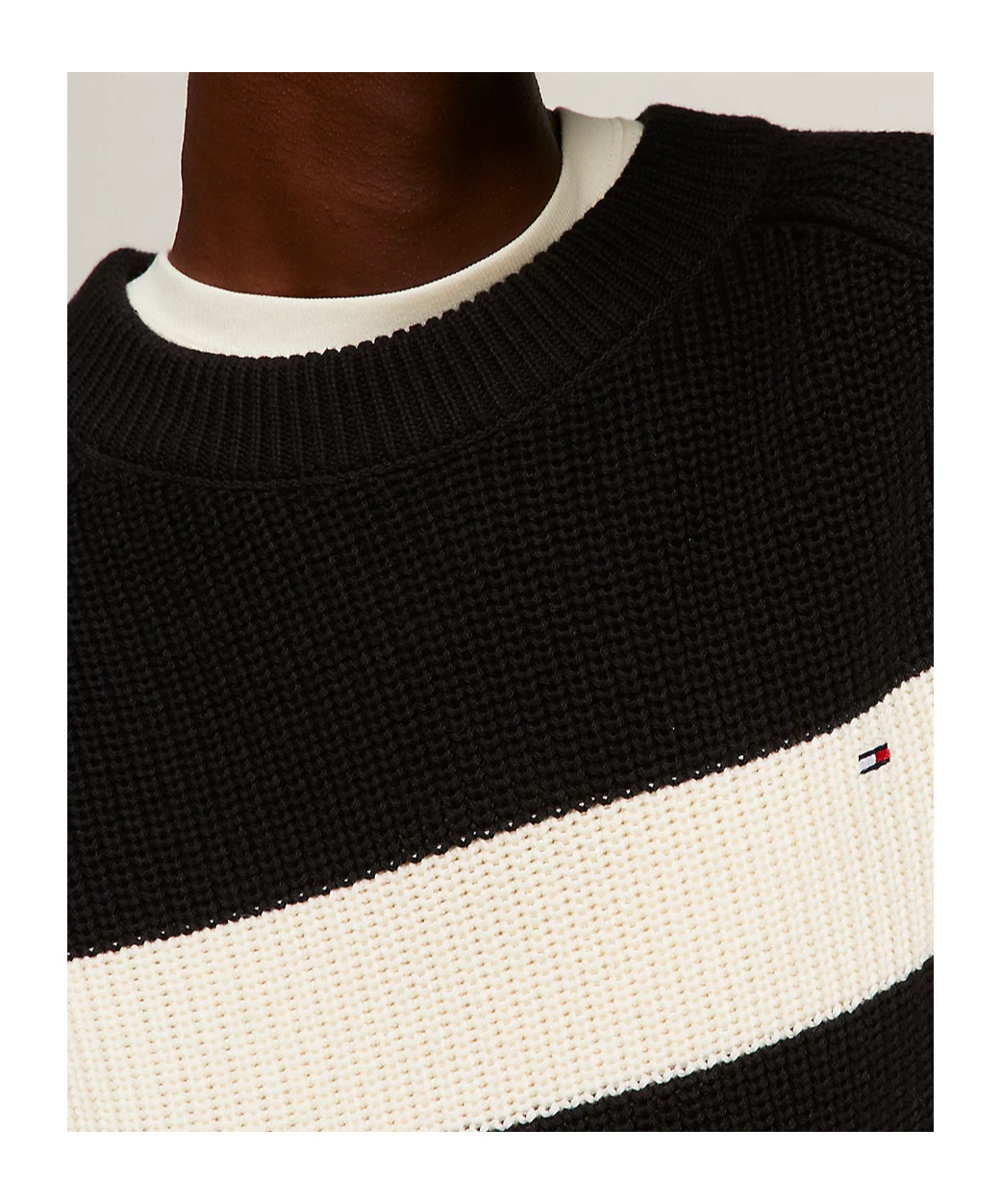 Tommy Hilfiger Long-sleeved Sweater In Black