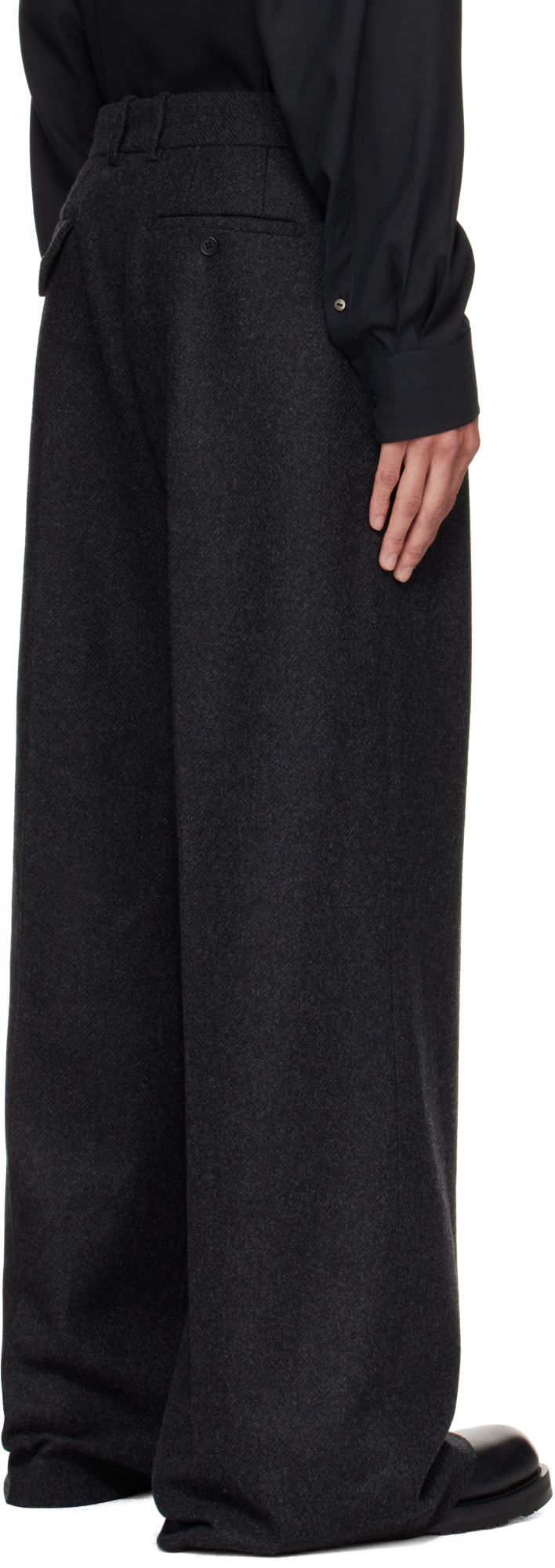 The Row Oberyn Wide-leg Pleated Melton Virgin Wool And Cashmere-blend Flannel Trousers In Black