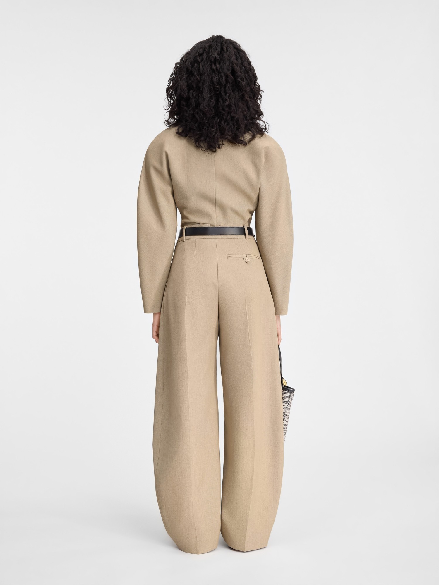 Jacquemus Oval Trousers In Nude