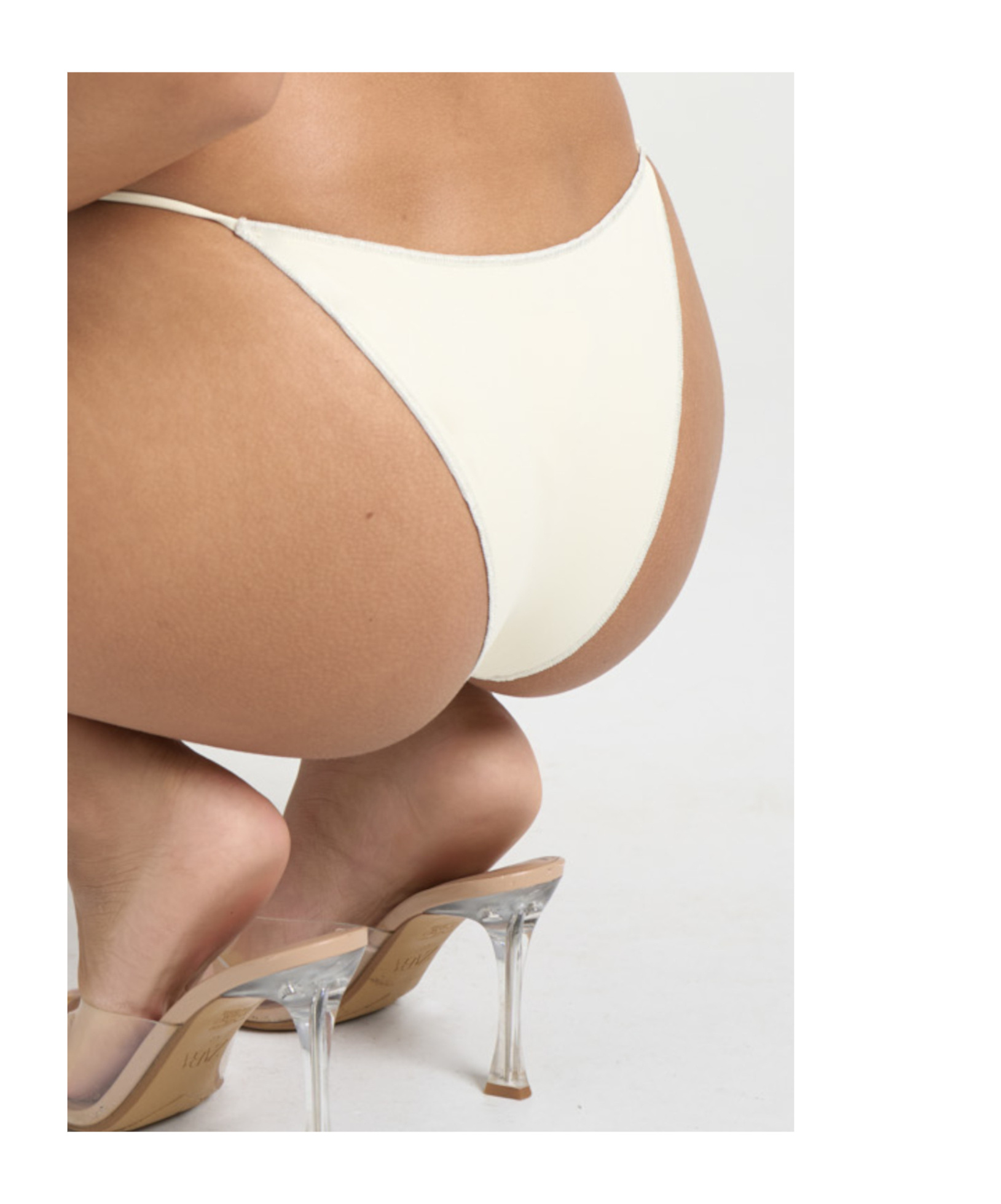 La Reveche String Bikini Bottoms In White