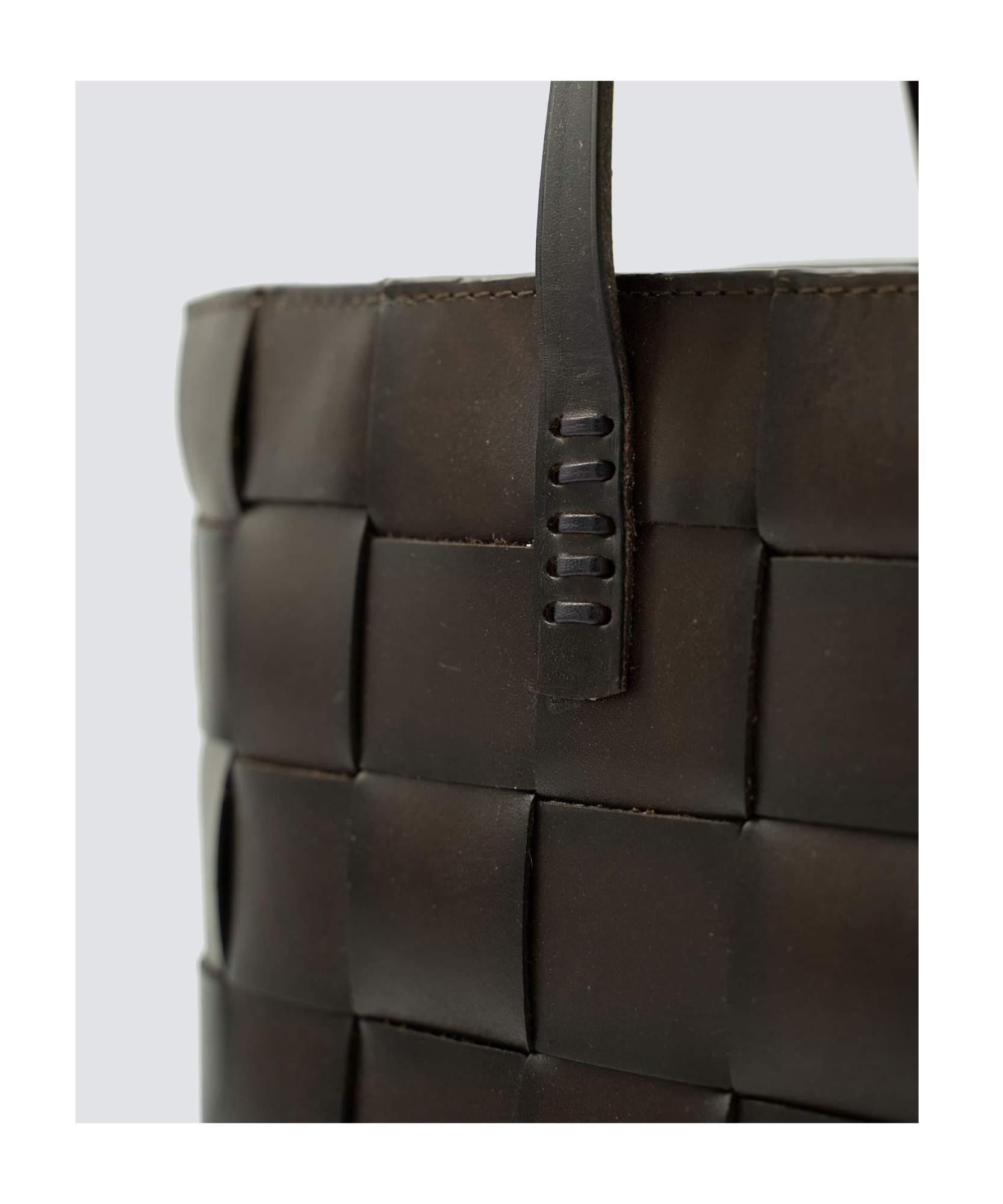 Dragon Diffusion Triple Jump Woven Leather Tote Bag In Black