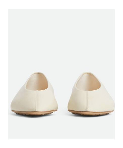 Bottega Veneta Women Ivory Leather Sofia Ballerinas In White