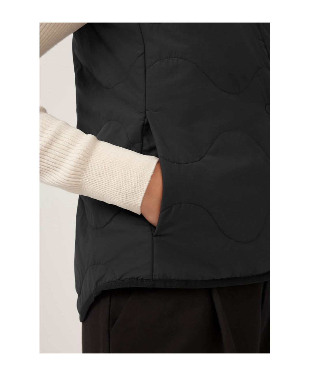 Canada Goose Jackets In Black