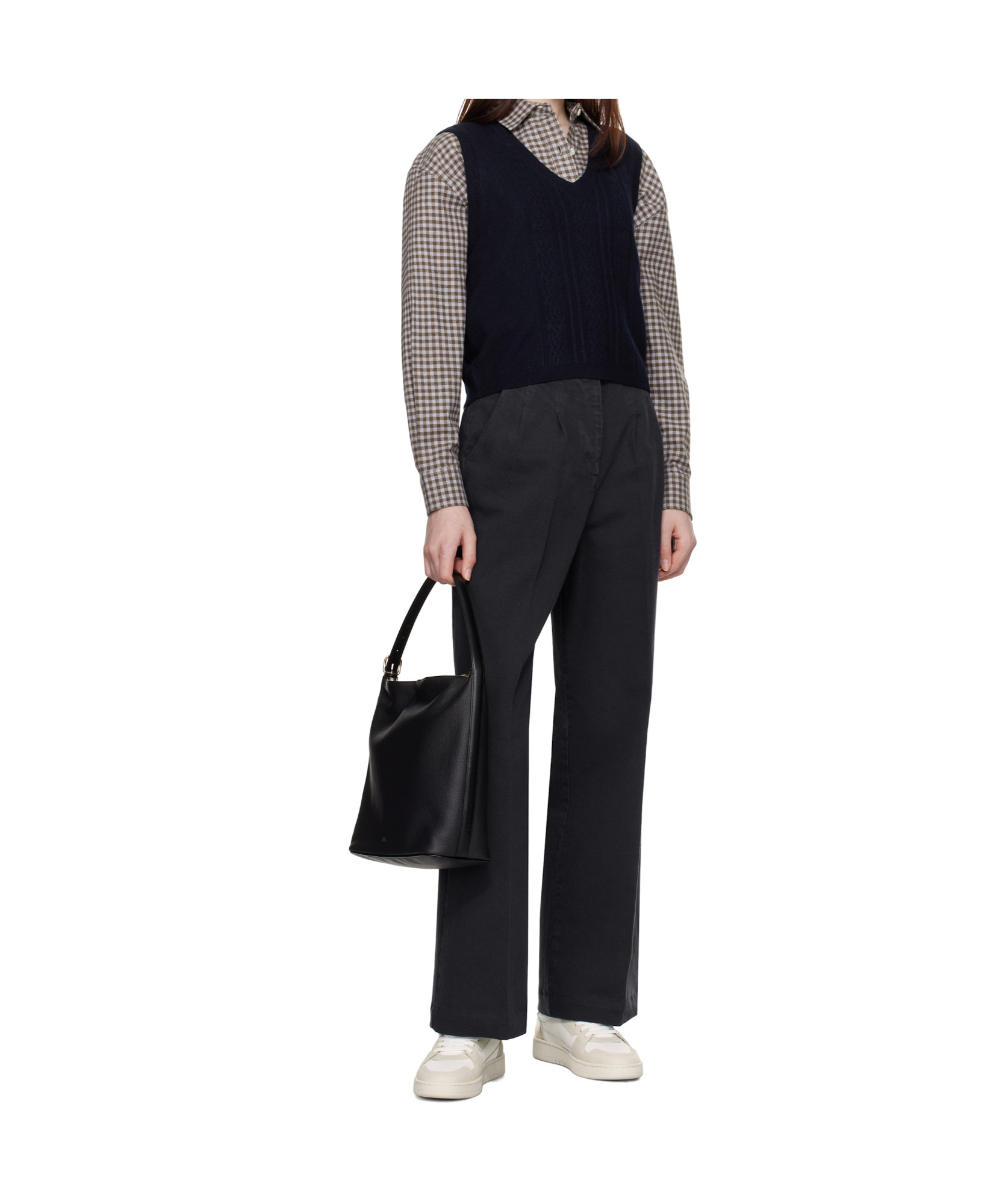A.p.c. Vera Leather Bag With Adjustable Strap In Black