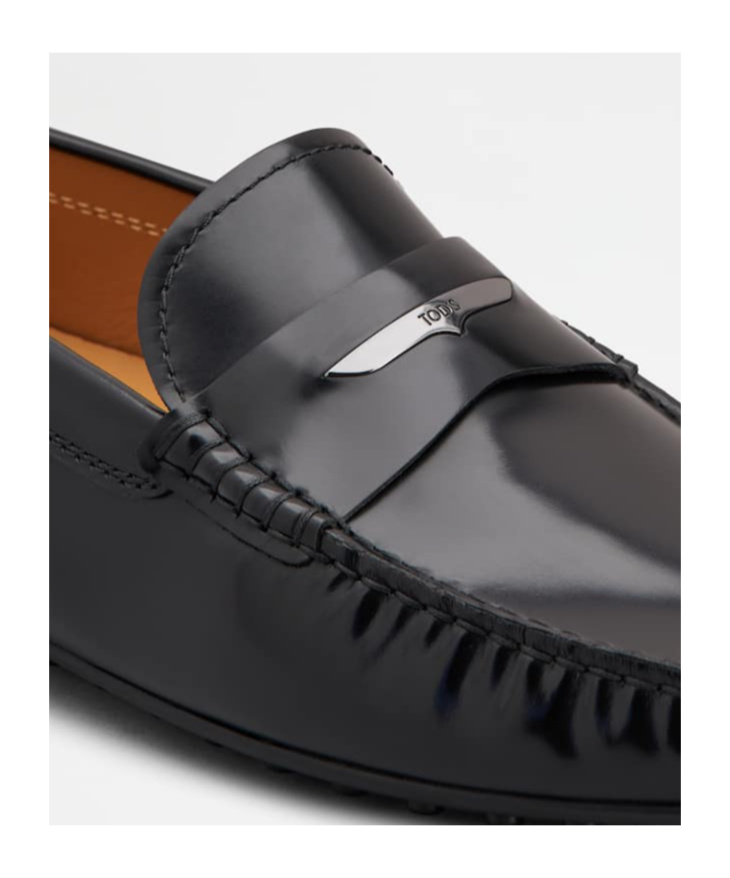 Tod's City Gommino Driving Shoes In Black