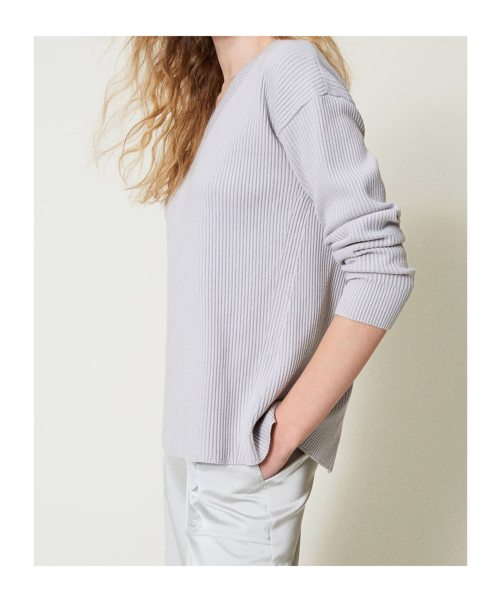 Twinset Long-sleeved Sweater In Silver