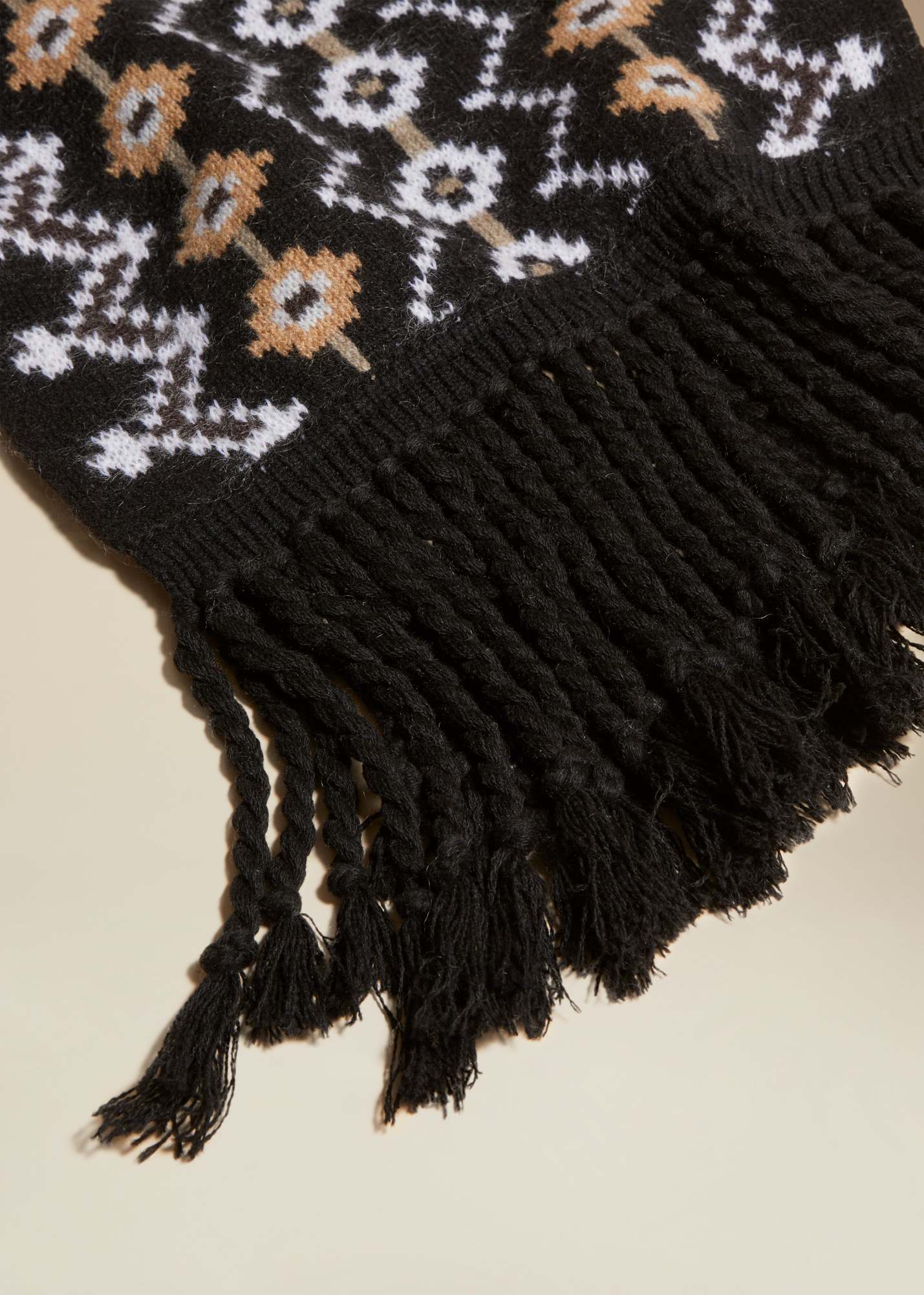 Khaite The Lance Patterned Intarsia-knit Scarf In Black