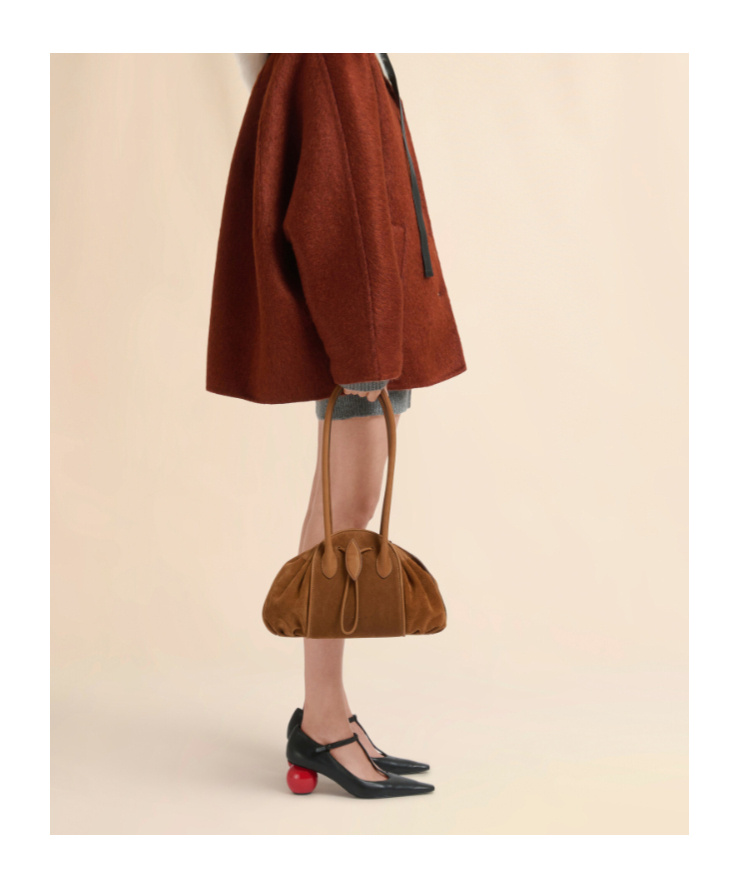 Marni Logo Stamped Tulipea Shoulder Bag In Brown