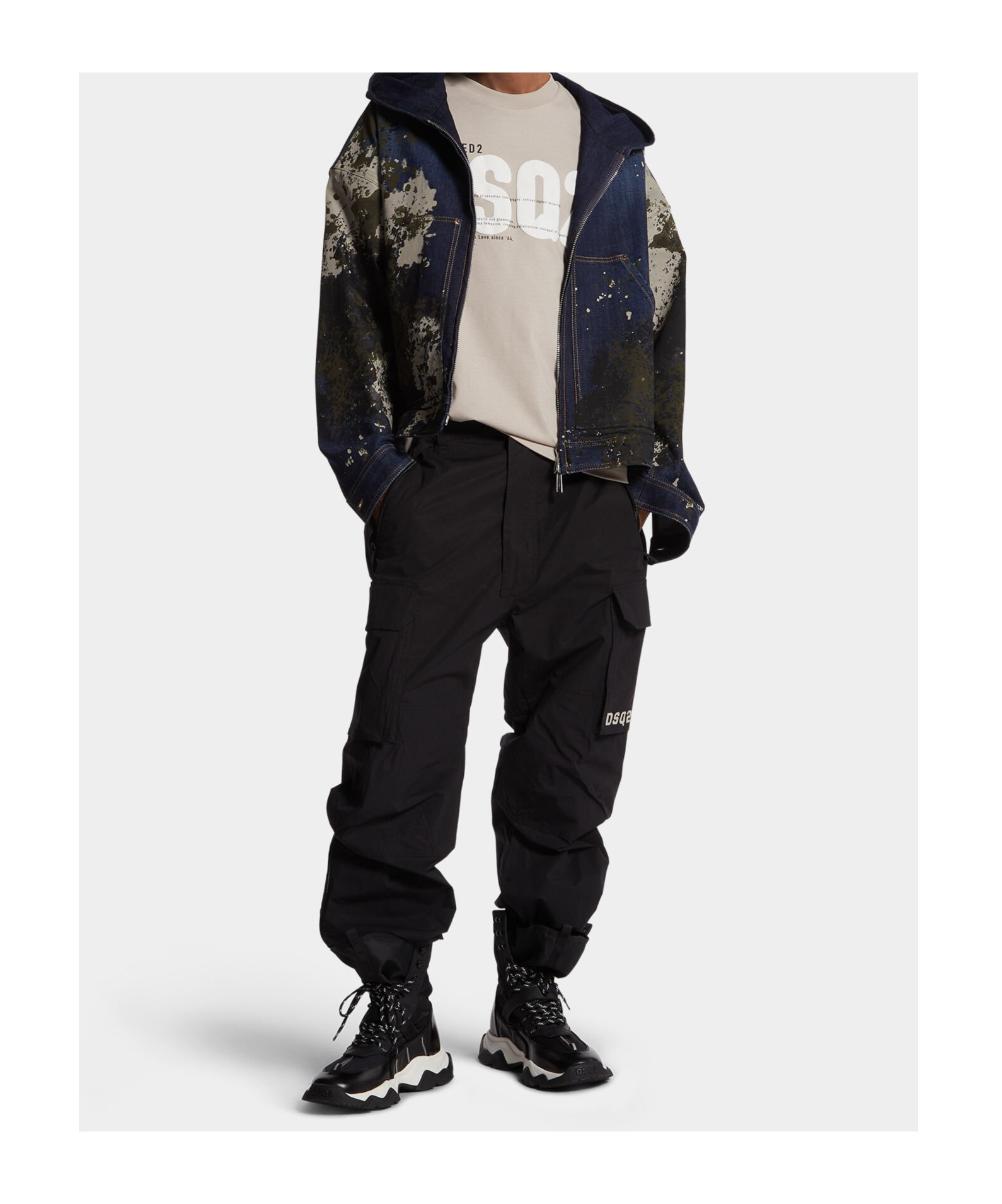 Dsquared2 Cargo Trousers In Black