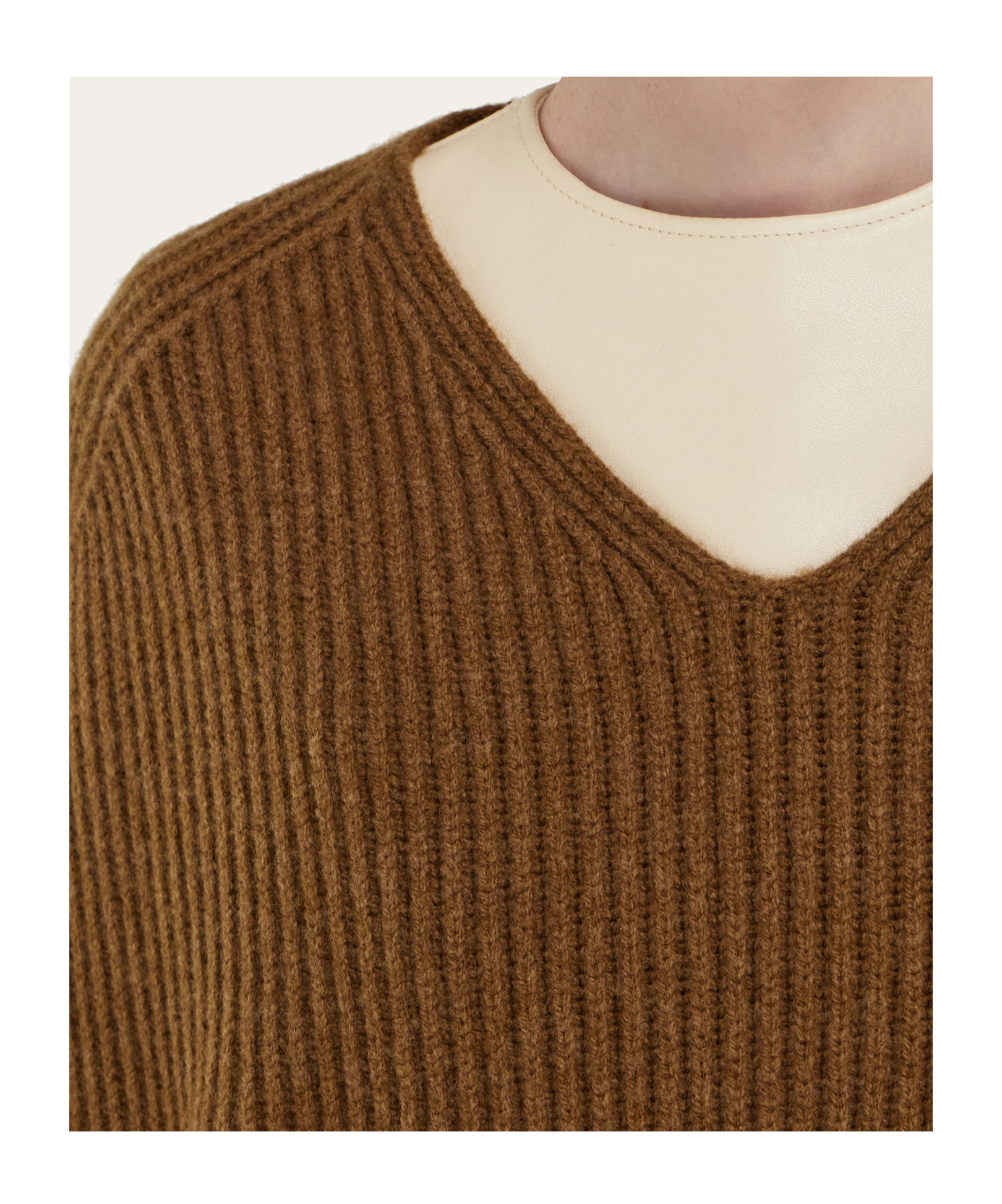 Ferragamo Cashmere Blend Cape In Brown