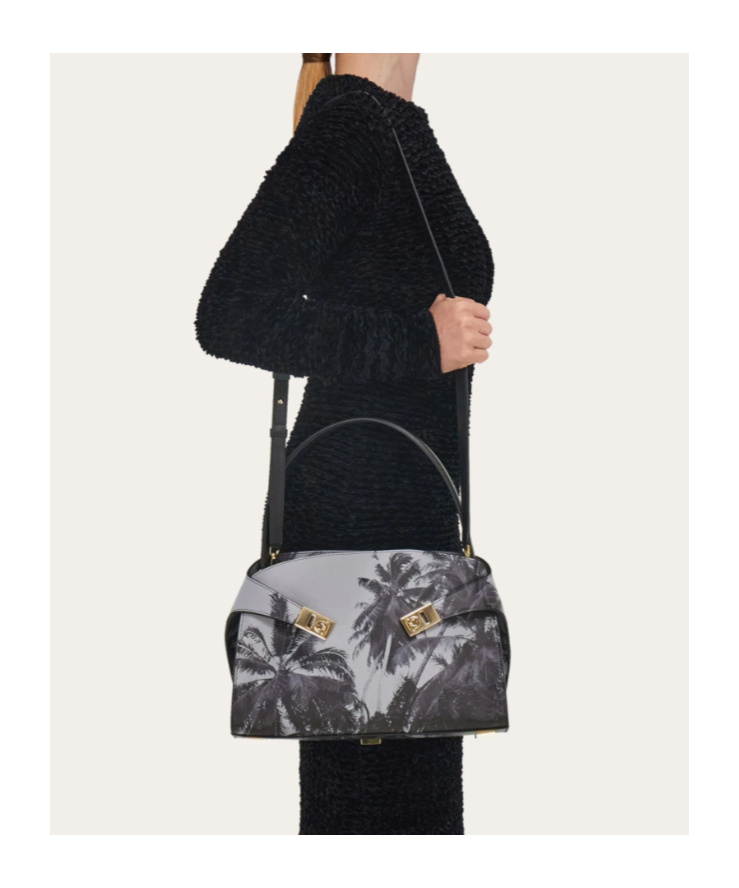 Ferragamo Medium Hug Shoulder Bag In Black