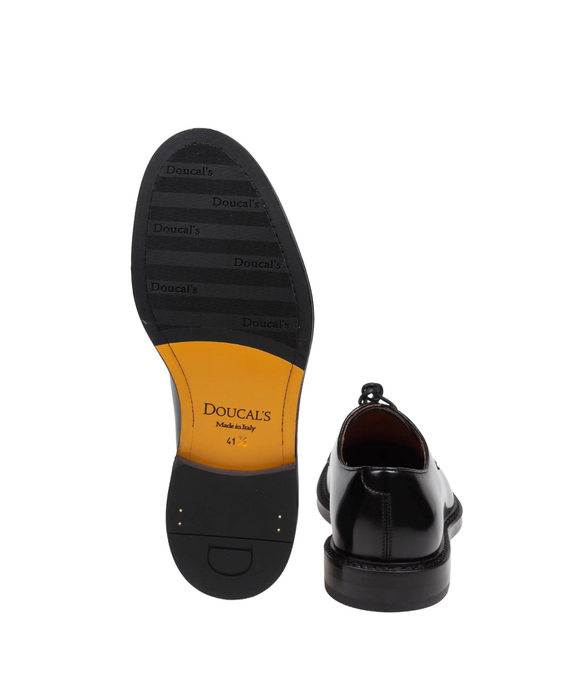 Doucal's Round-headed Derby Shoes In Black