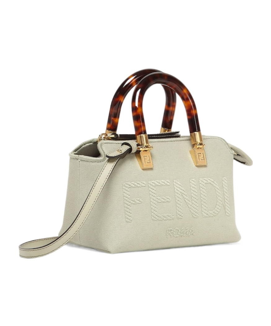 Fendi Logo Shoulder Bag In Green
