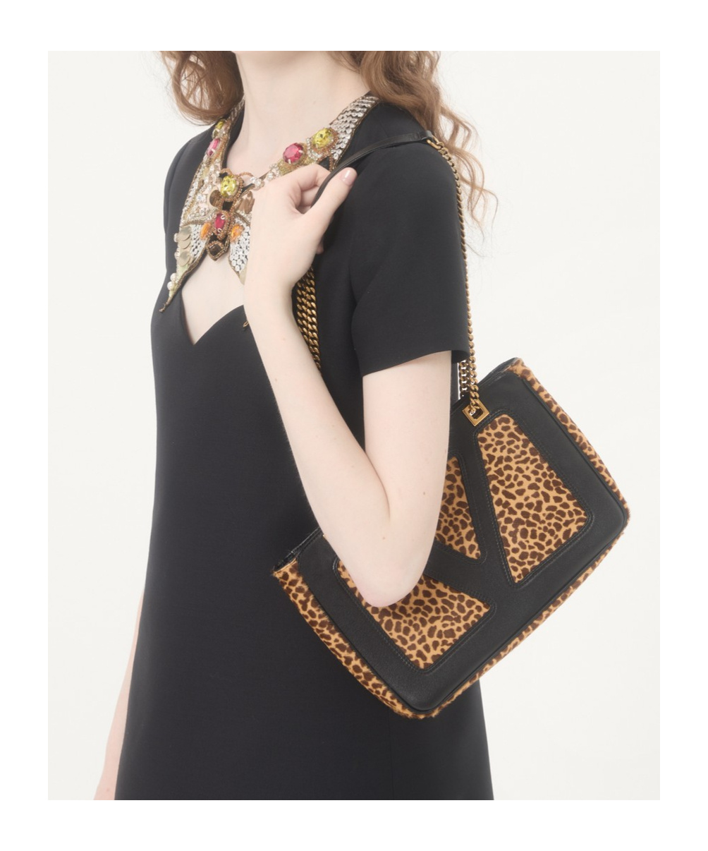 Valentino Garavani Viva Superstar Medium Shopping Bag In Calfskin With Pony Effect In Purple