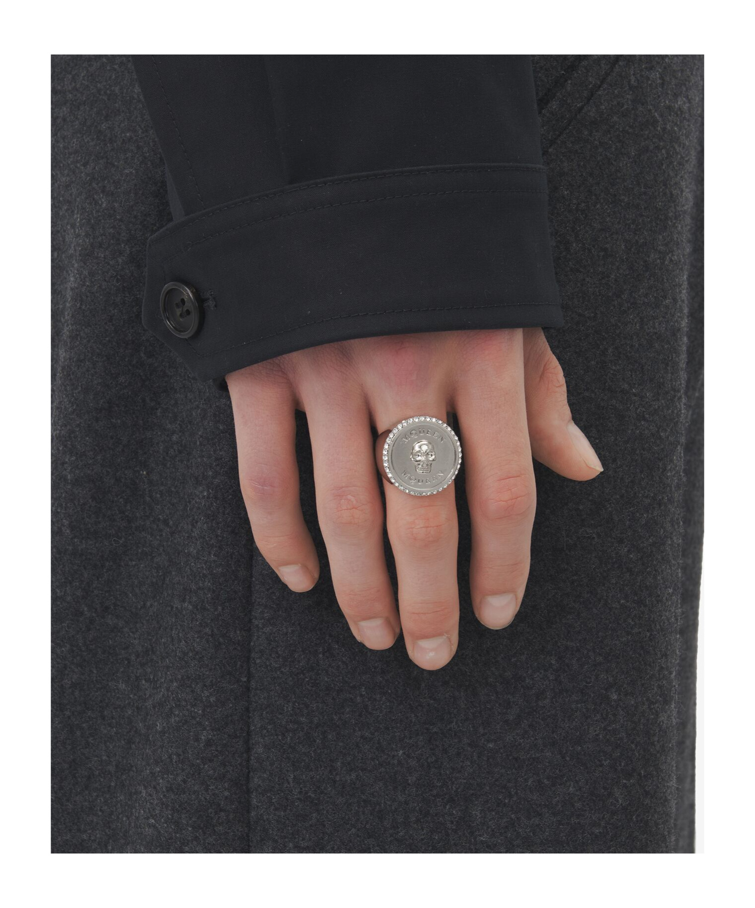 Alexander Mcqueen Sovereign Skull Ring In White