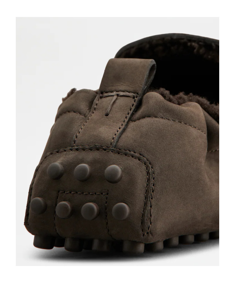 Tod's Gommino Leather Loafers In Brown