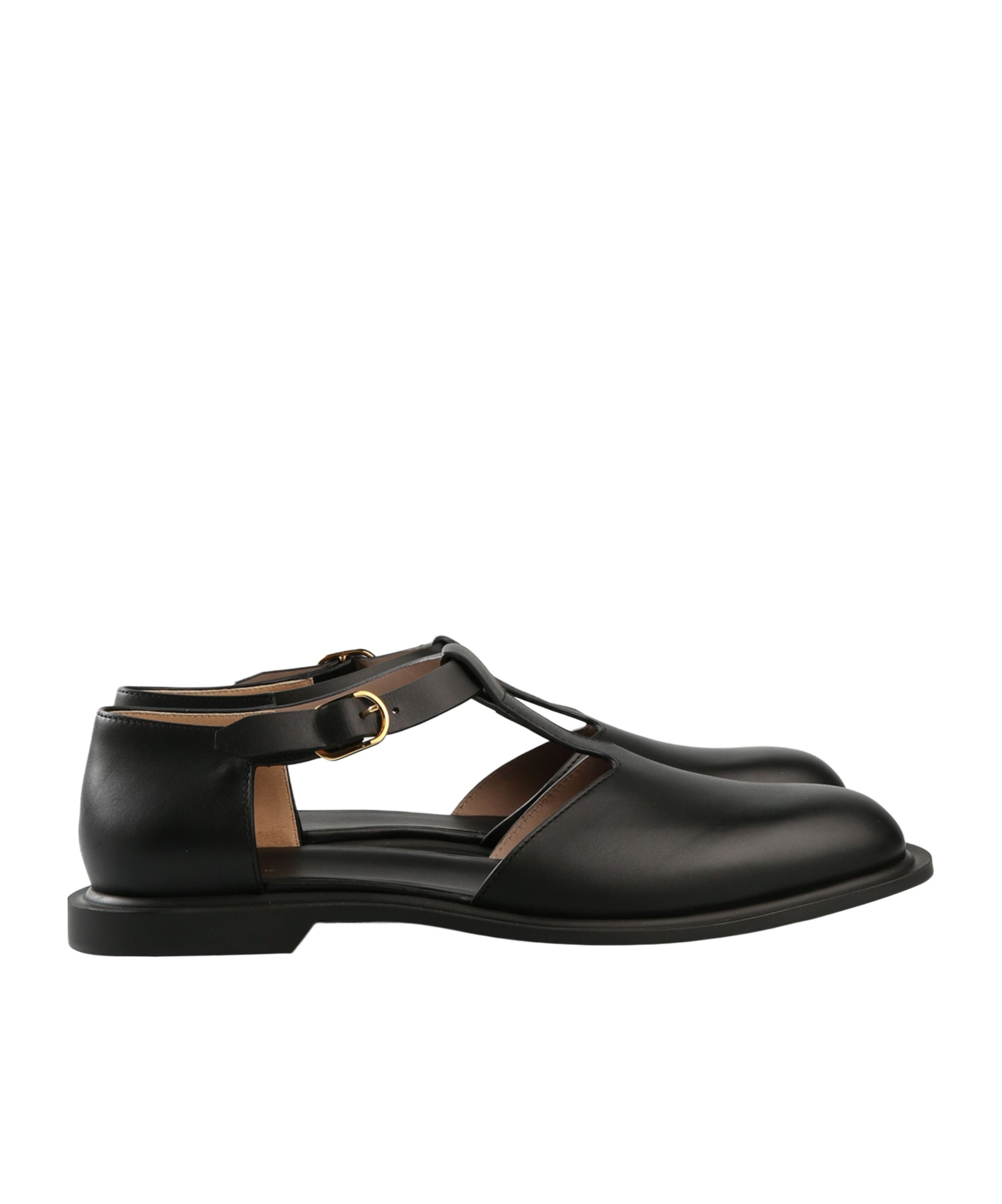 The Row Round Toe Flat Shoes In Black