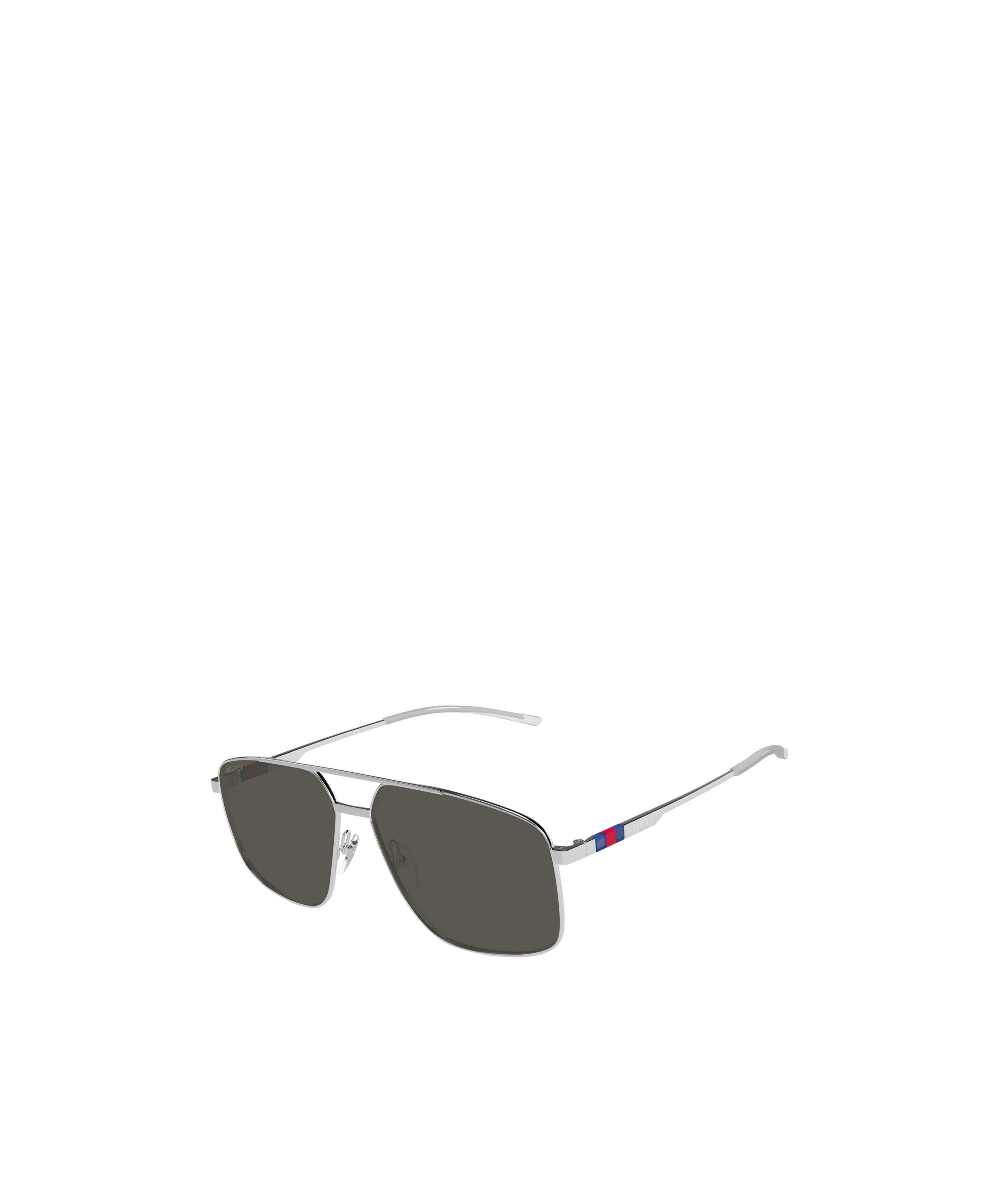 Gucci Eyewear Navigator Frame Sunglasses In Black