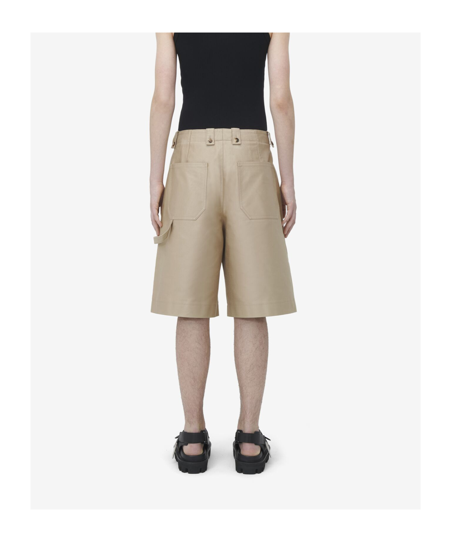 Alexander Mcqueen Wide-leg Shorts In Nude